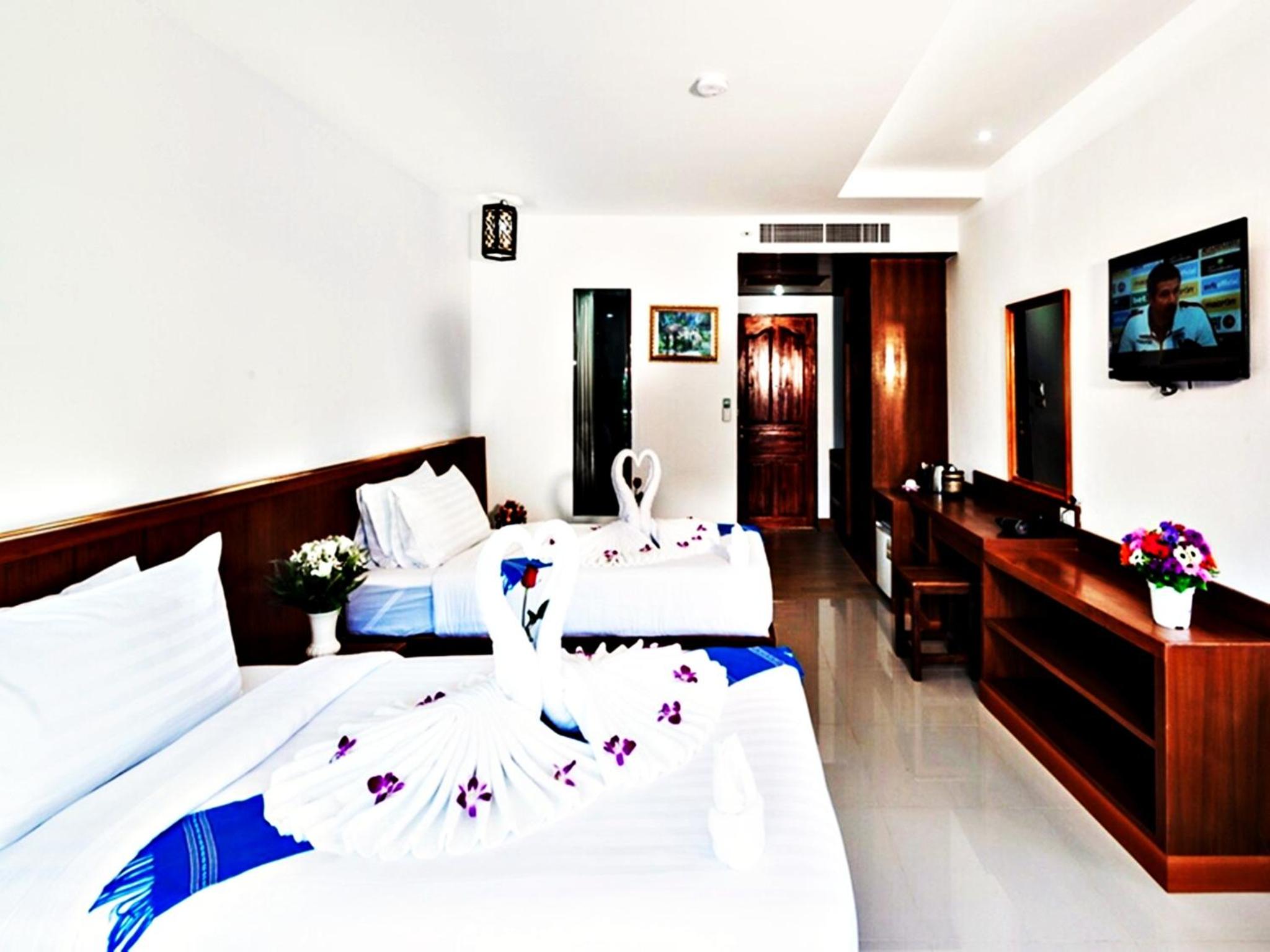 Deluxe Family Room