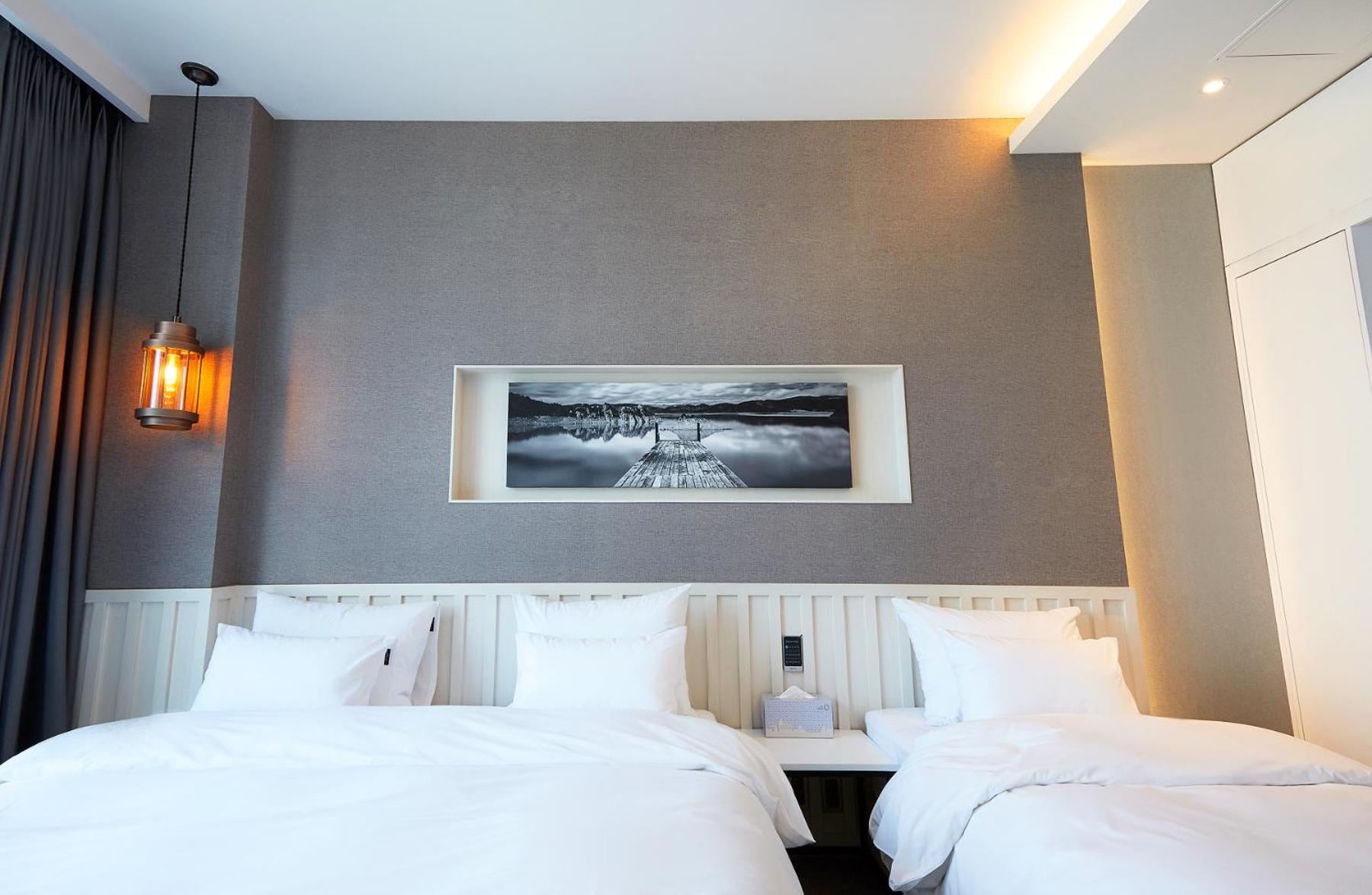 Deluxe Twin Room with Sea View