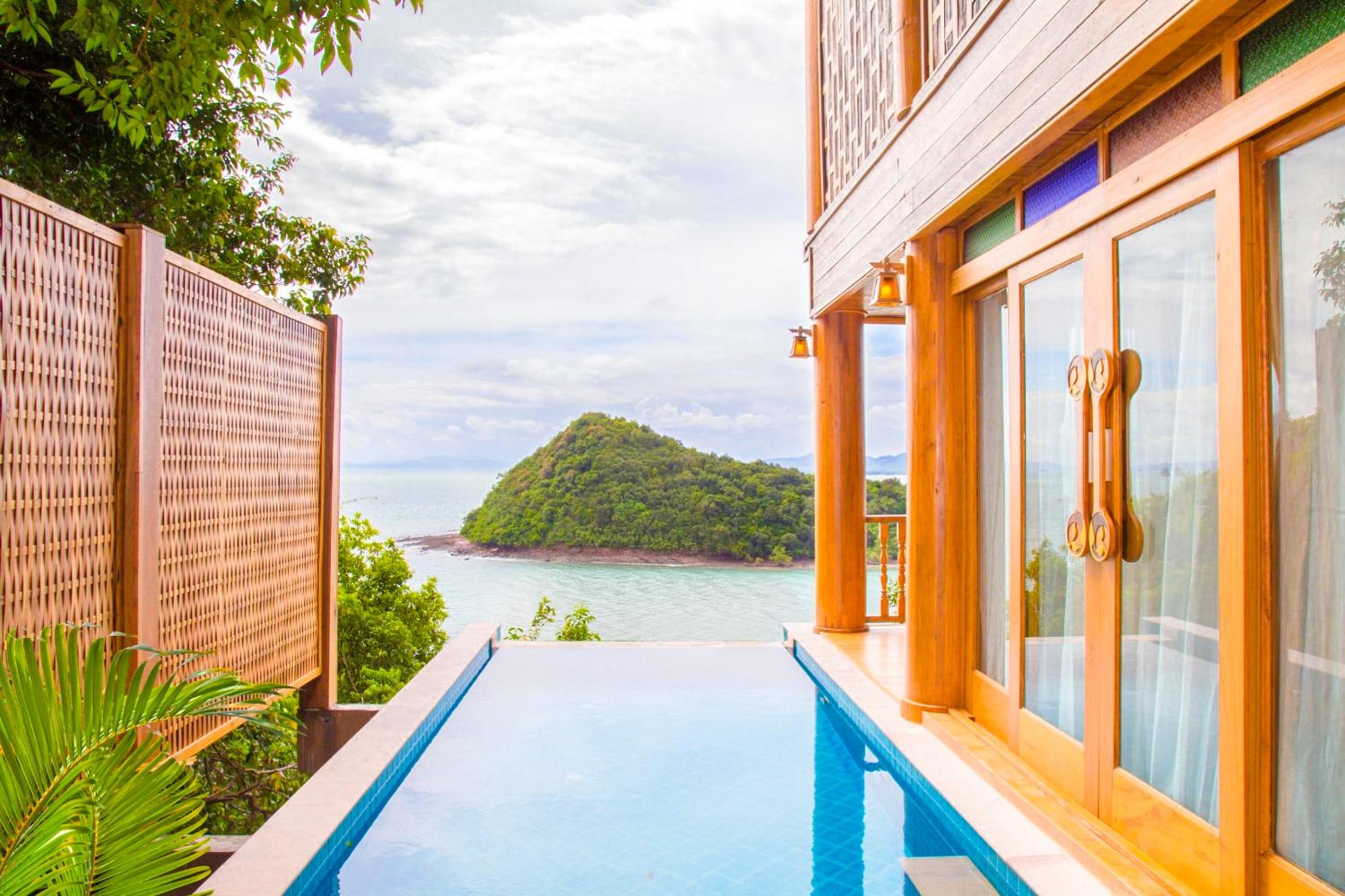Plus Round Trip Join Speedboat As Scheduled Transfer - Ocean View Pool Suite
