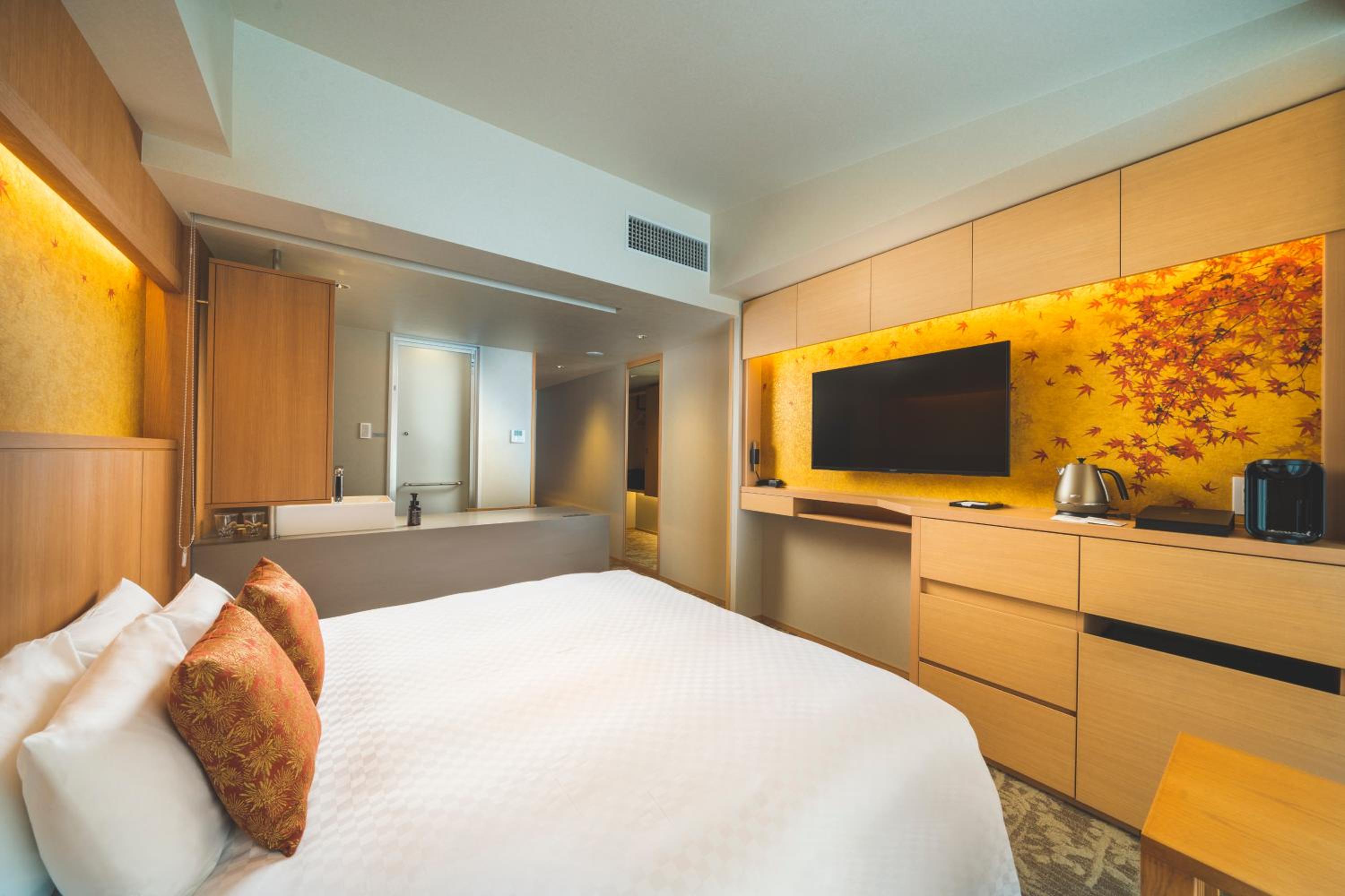 Superior King Room - Non-Smoking