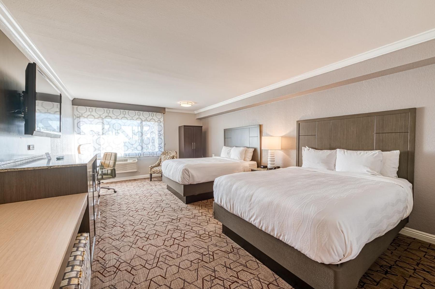 Queen Room with Two Queen Beds with Accessible Tub - Accessible/Non Smoking