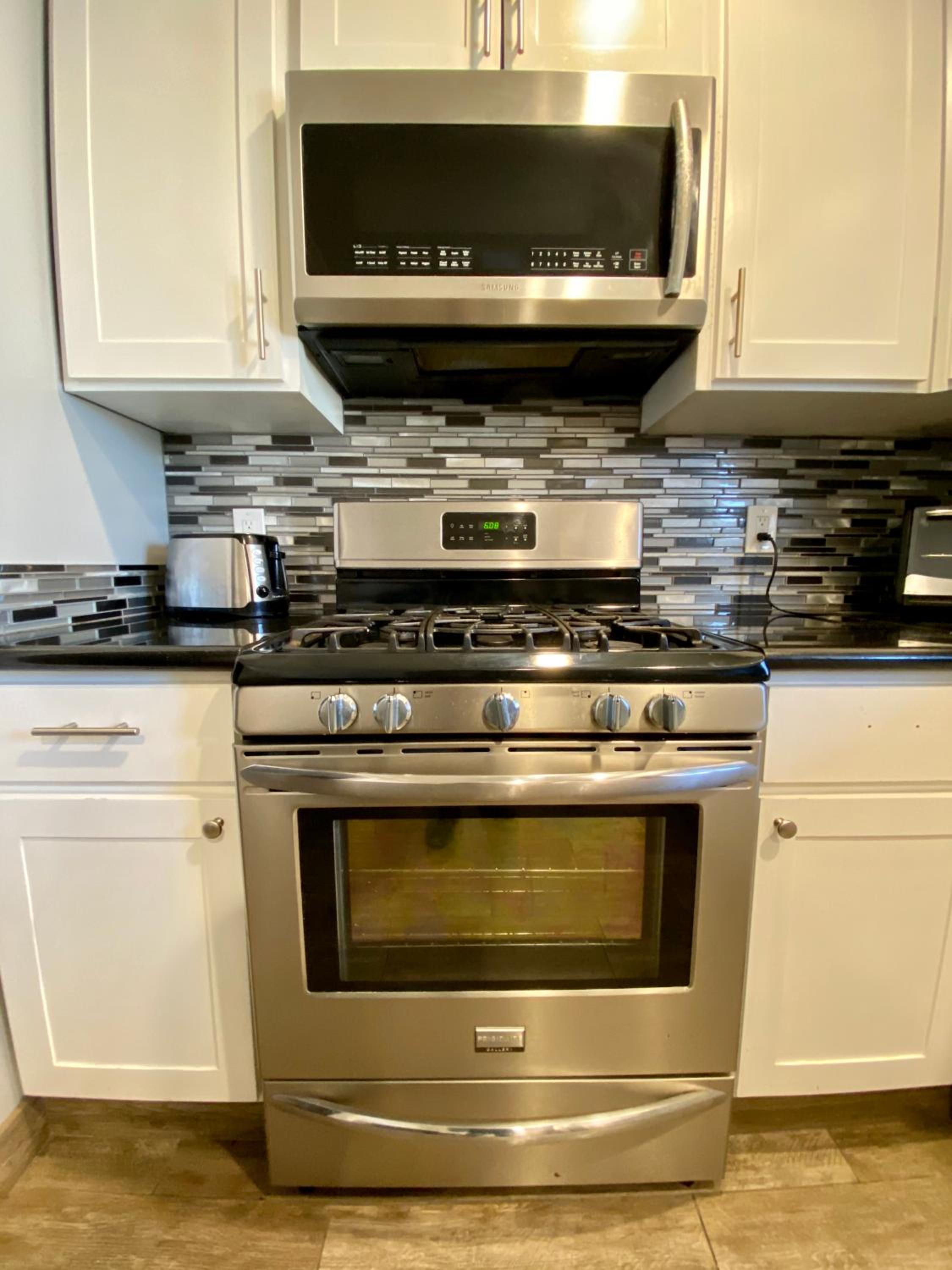 Queen Room with Two Queen Beds and Kitchen - Non-Smoking