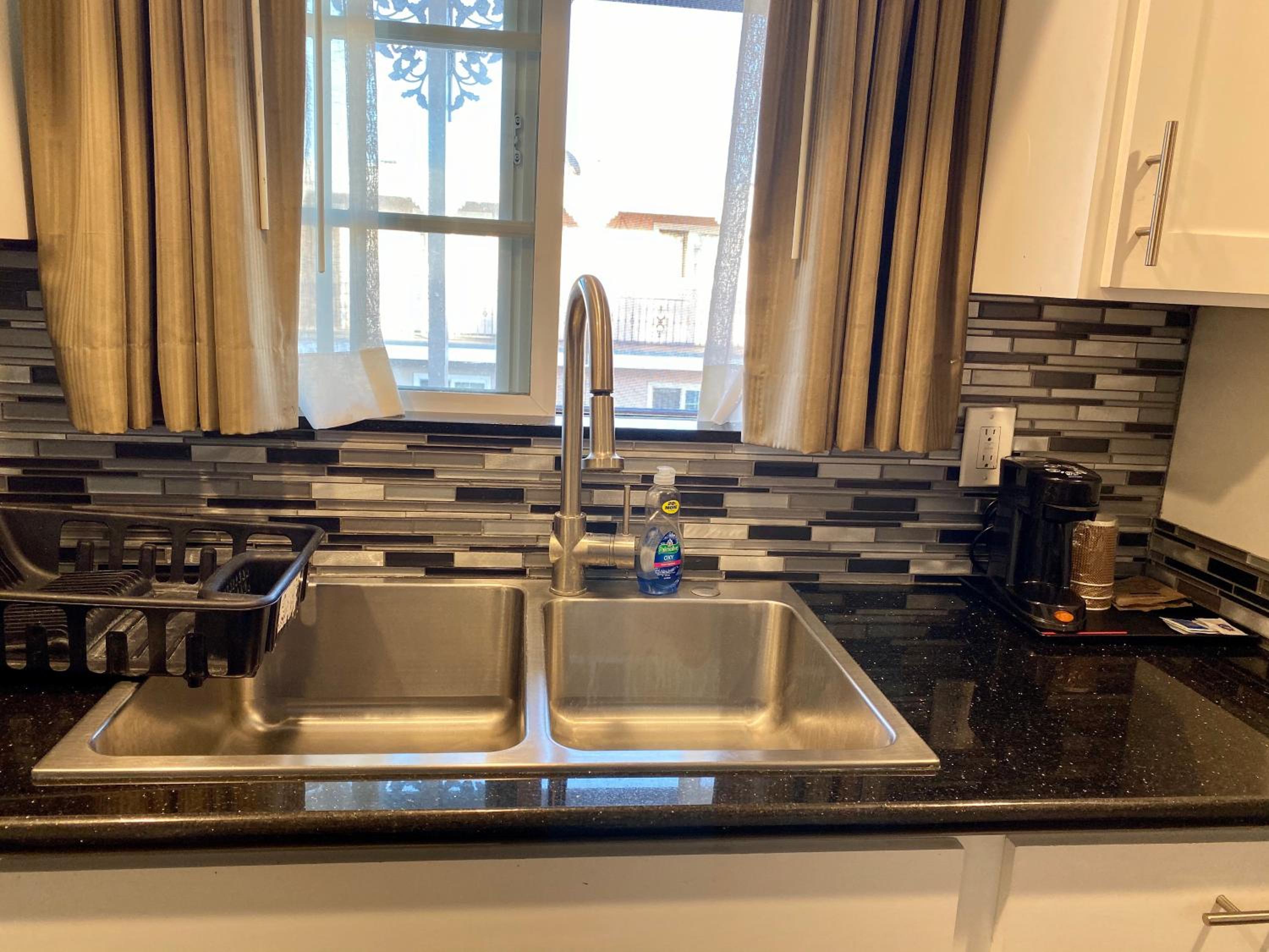 Queen Room with Two Queen Beds and Kitchen - Non-Smoking