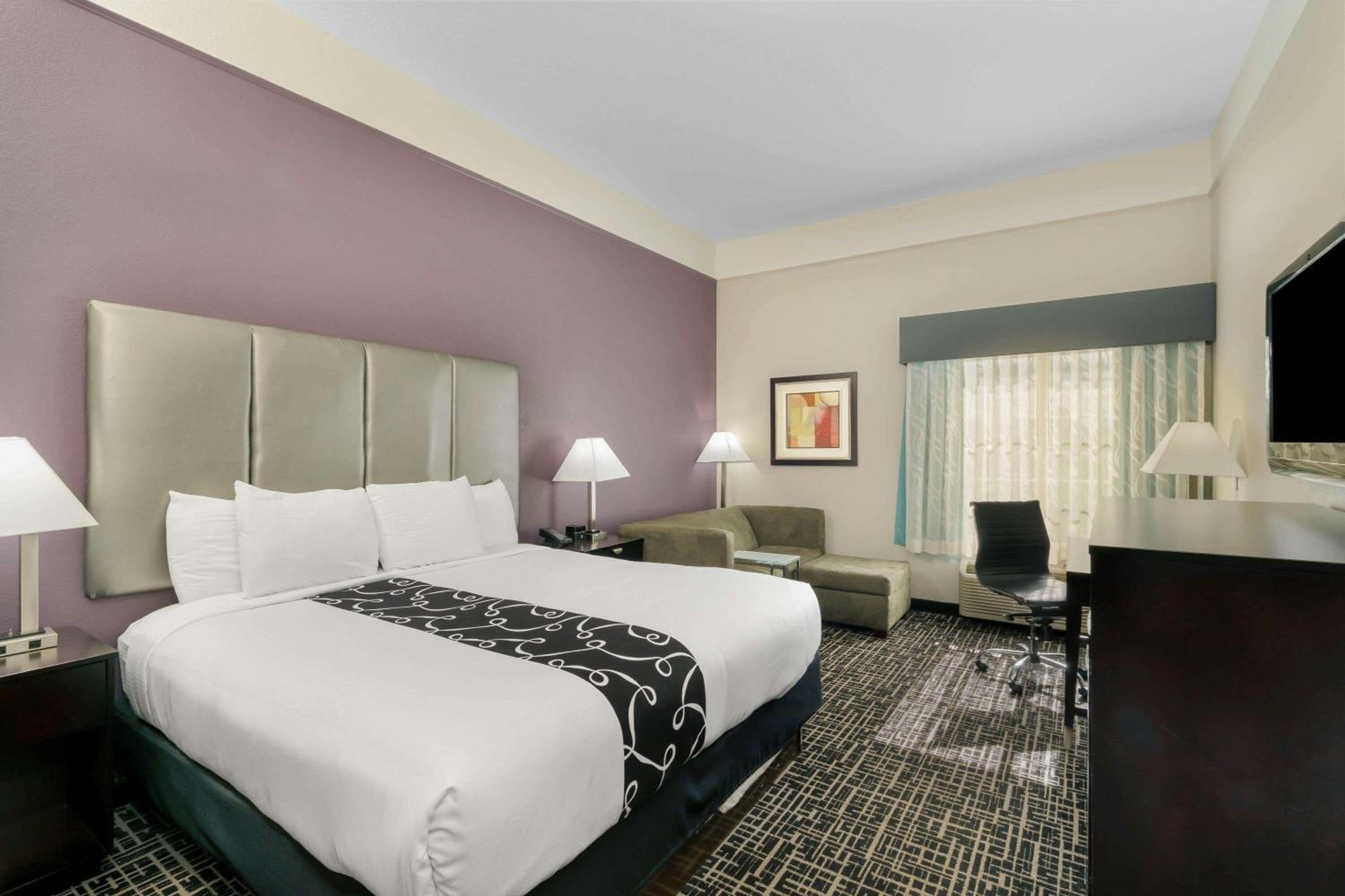 King Room - Non-Smoking