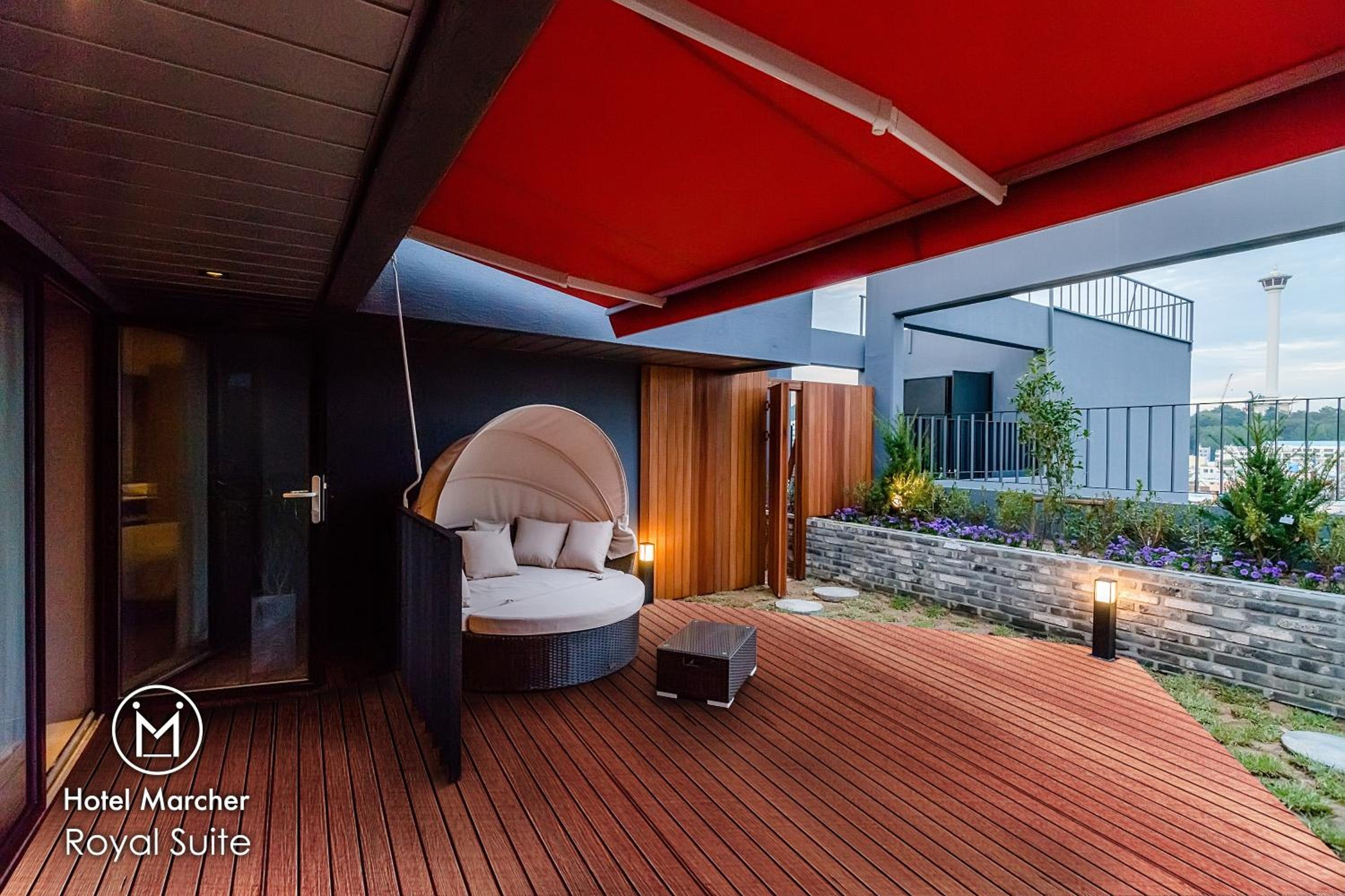 Royal Suite with Bath