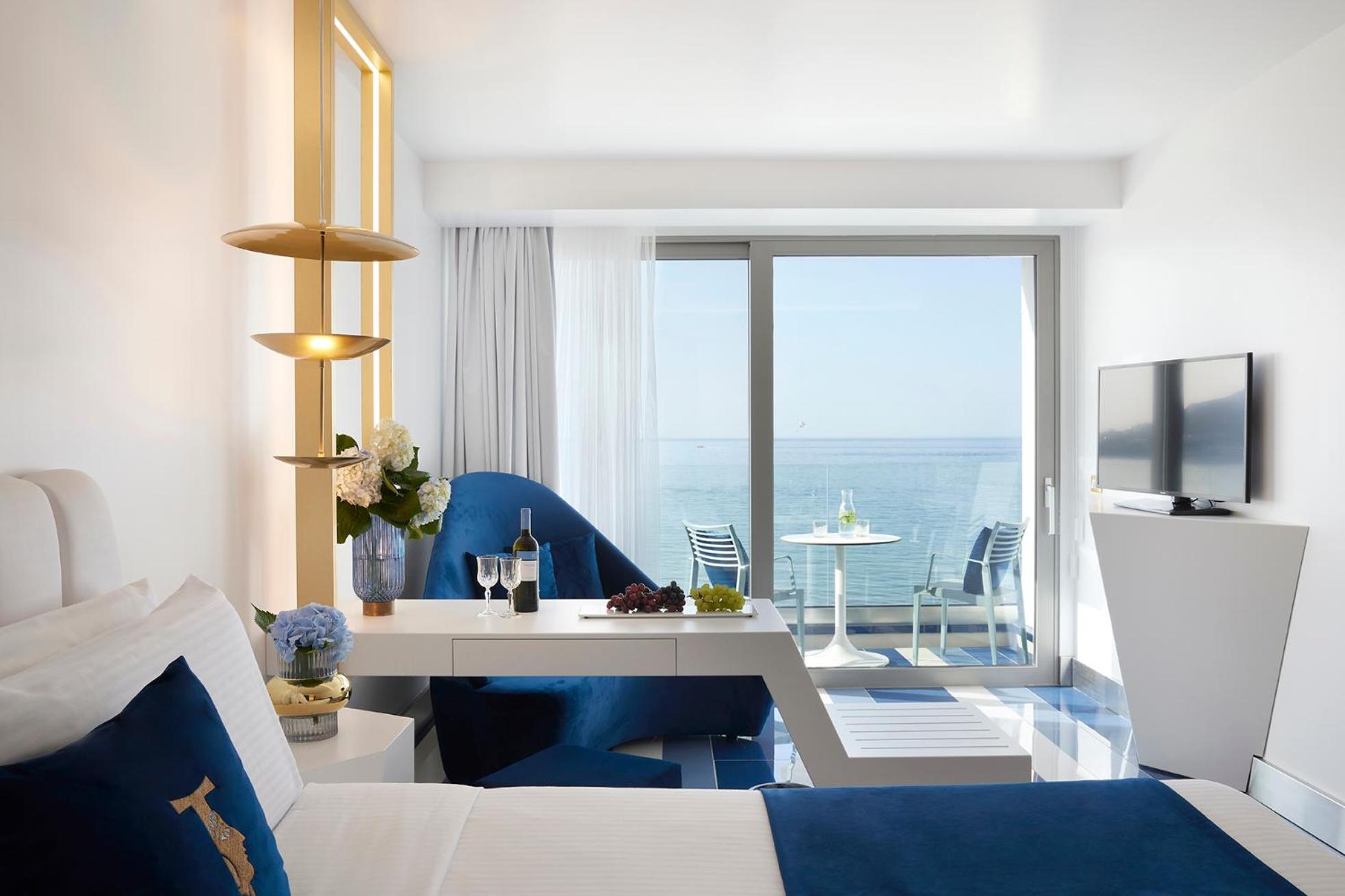 Gold Double Sea View