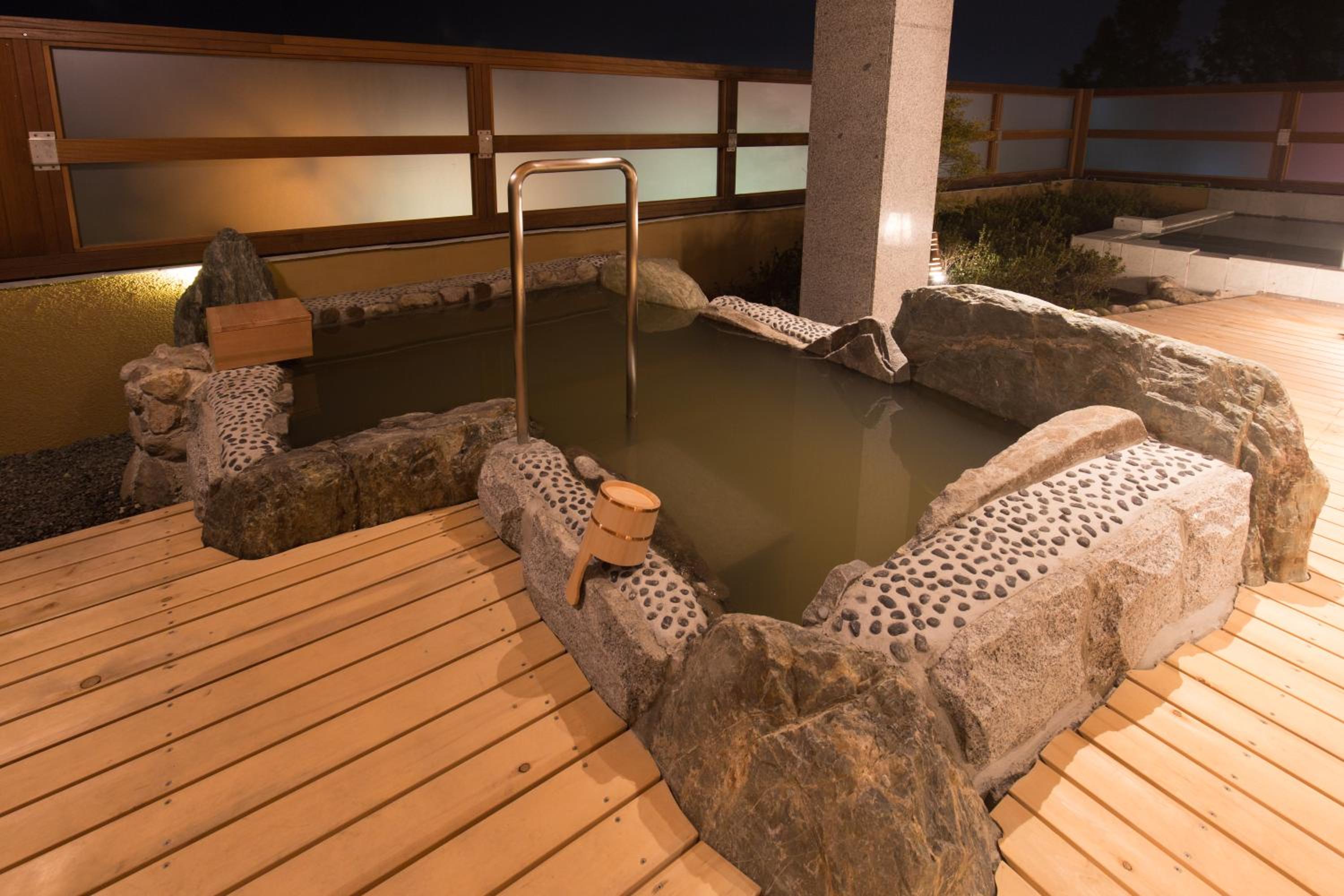 Premium Western-Style Room with Tatami Area with Indoor Bath and Open-Air Bath with Swimming Pool (Only Summer) - Take -	