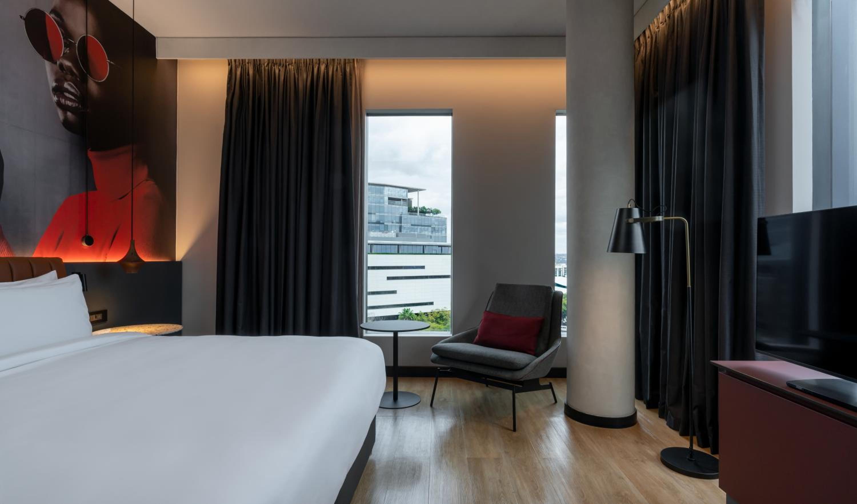 Junior Suite with Lounge Access