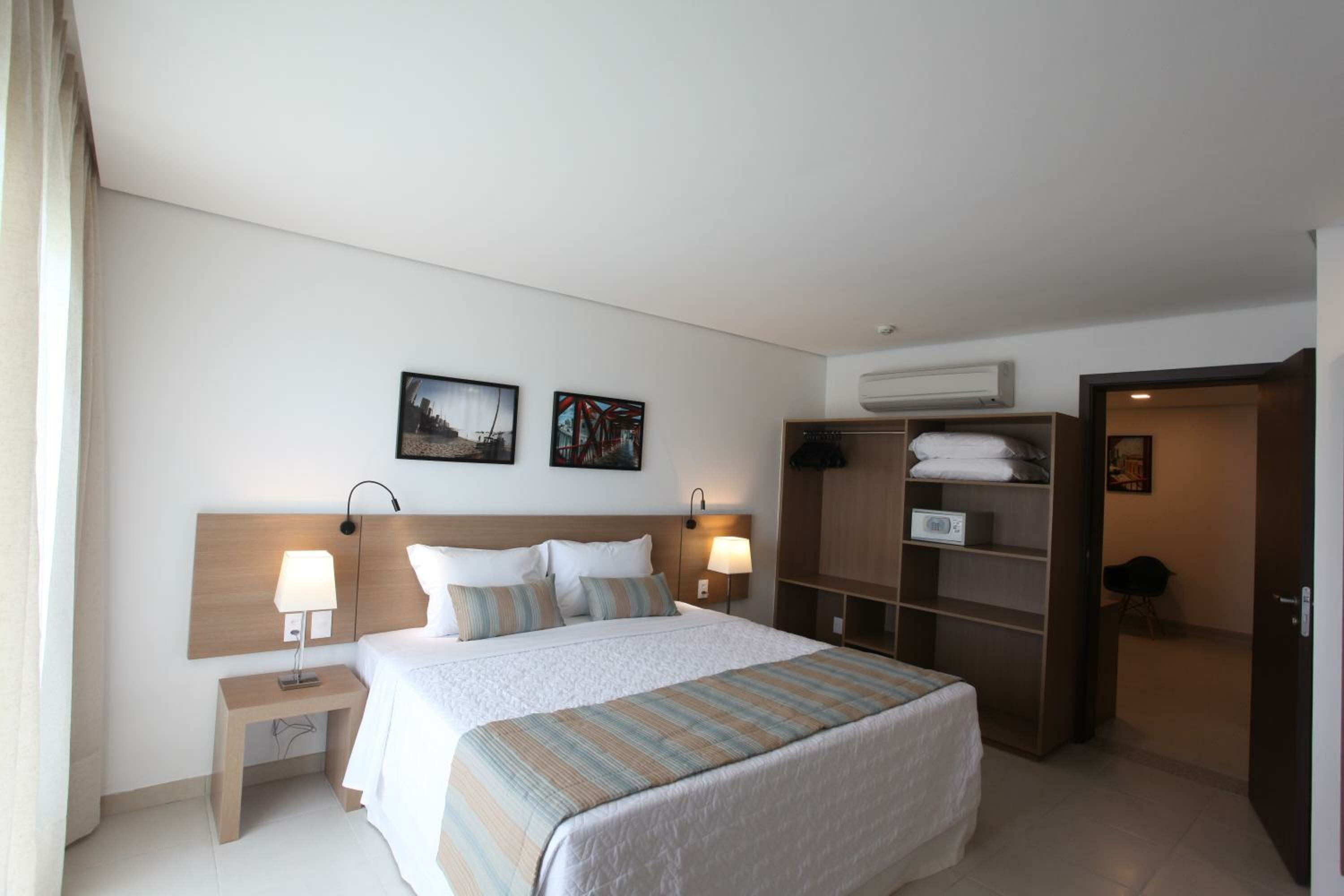 Suite with Side Sea View (2 Adults)