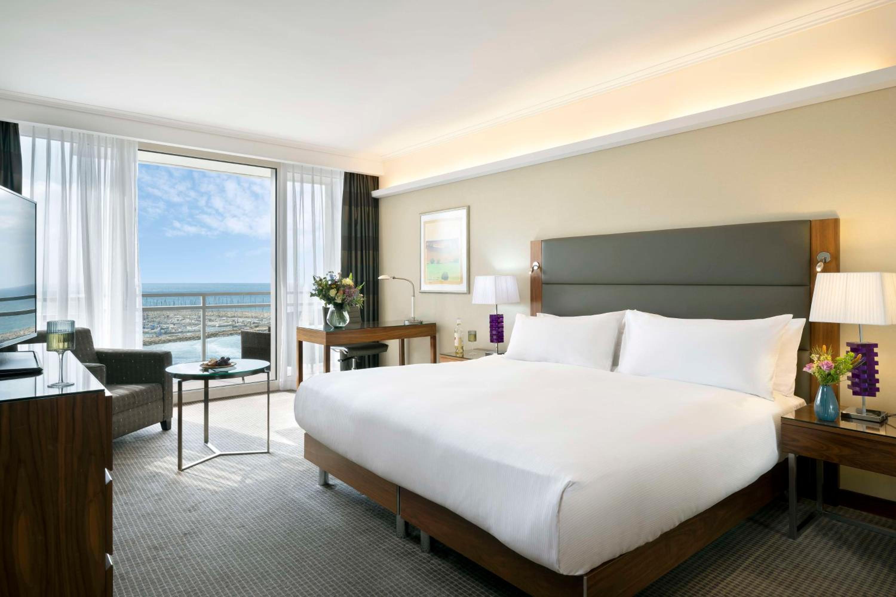Grand Sea View Room