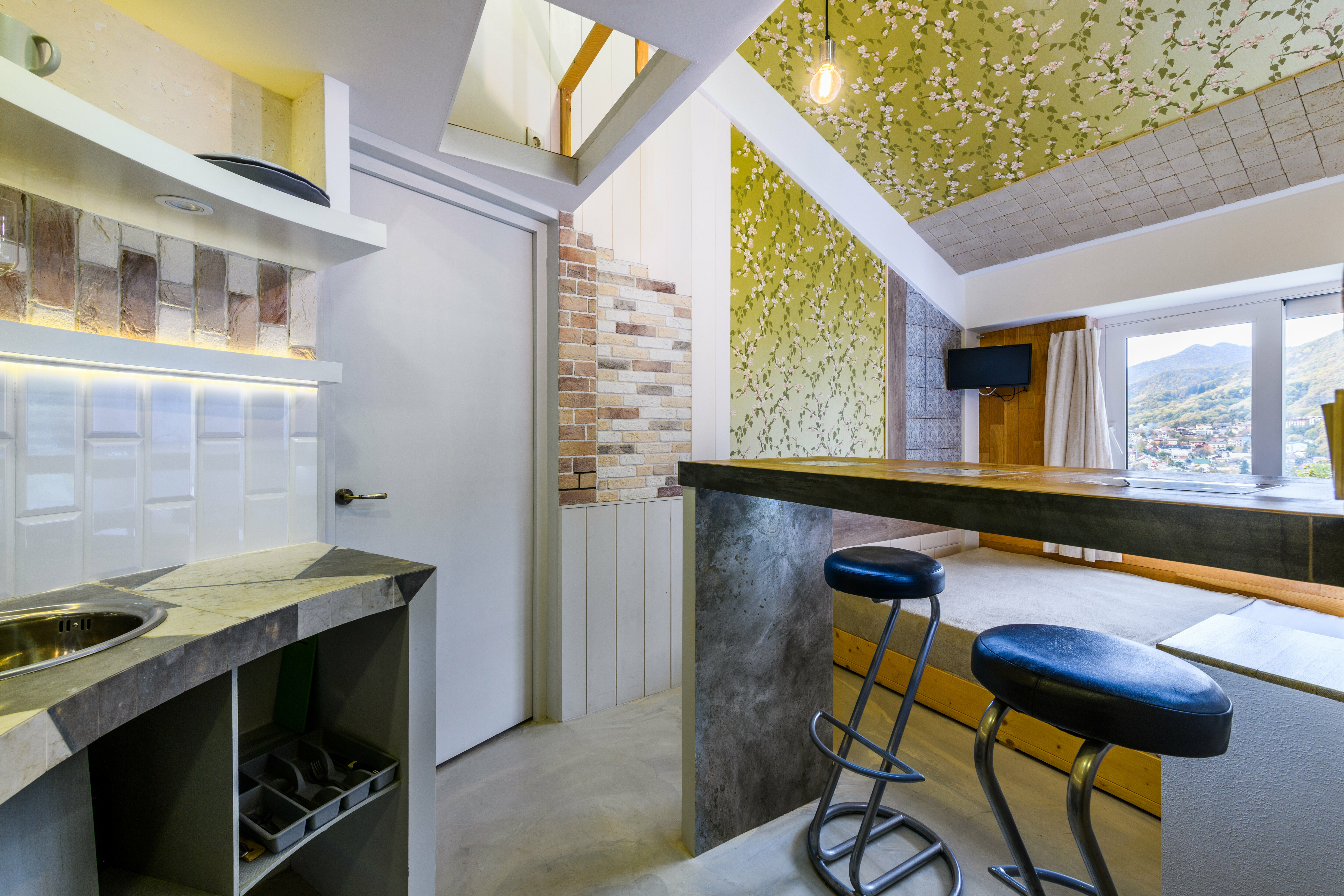 🏡 ДИЗАЙН-СТУДИЯ SAKURA | 20м² | 3 этаж Ваш уютный уголок с панорамным видом на Красную Поляну! 🌄 ✨