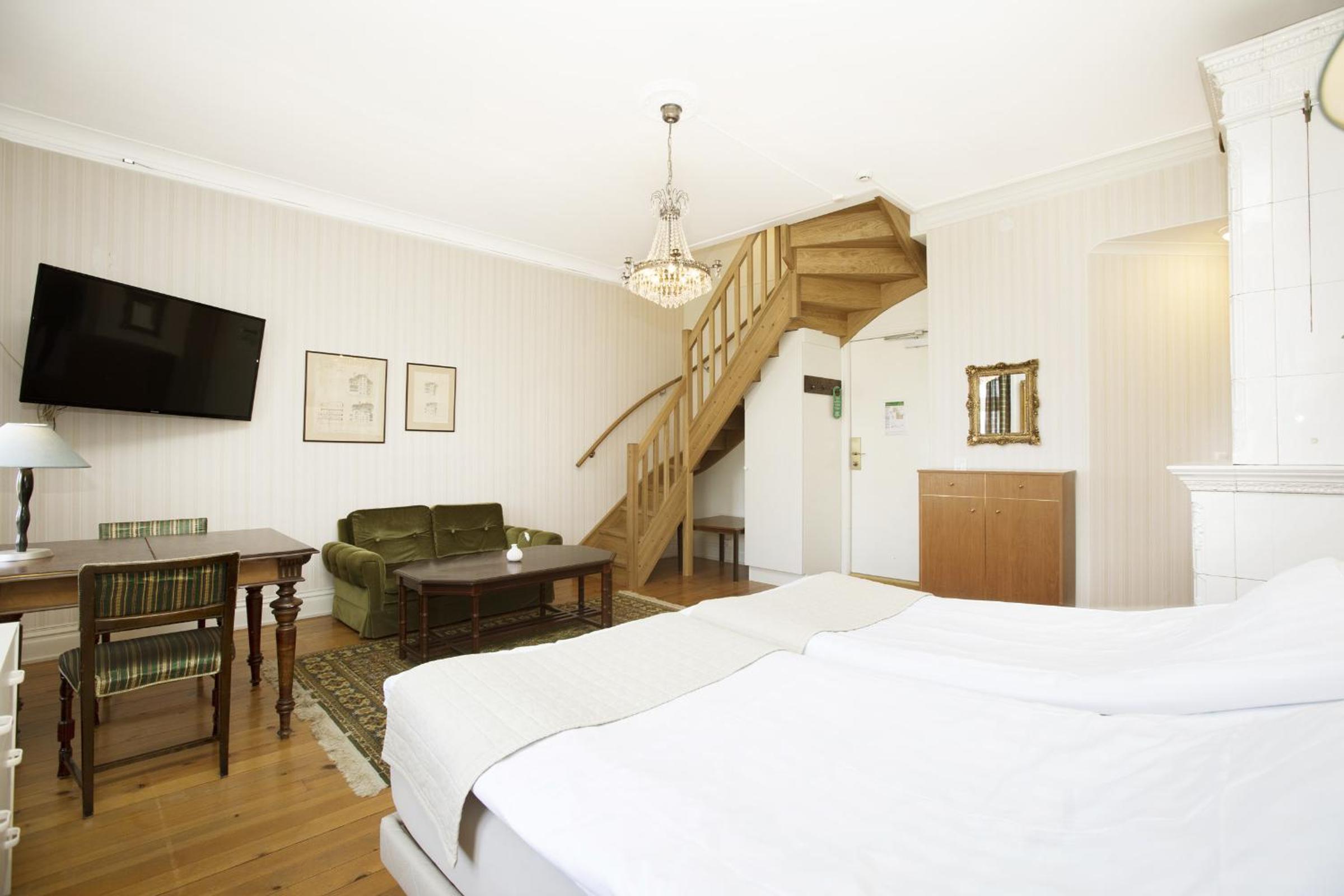 Apartment - Split Level
