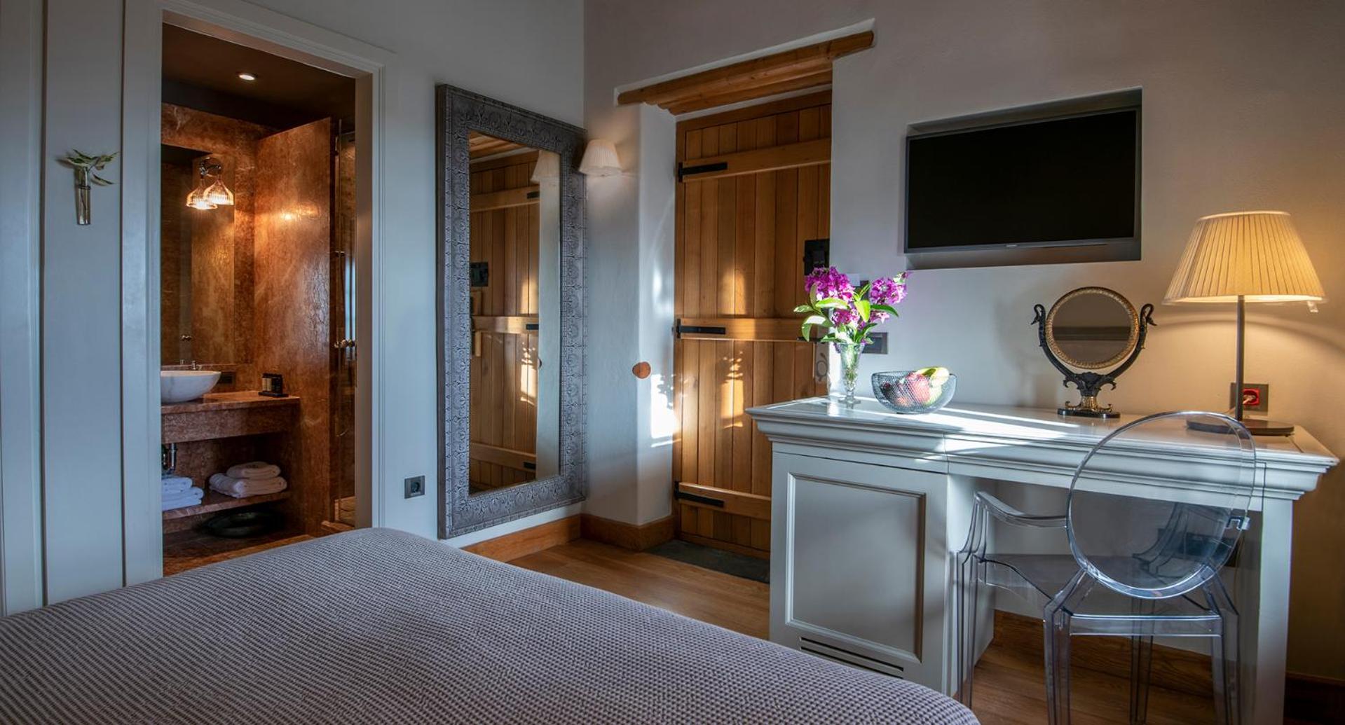 Easter Offer - Deluxe Double or Twin Room