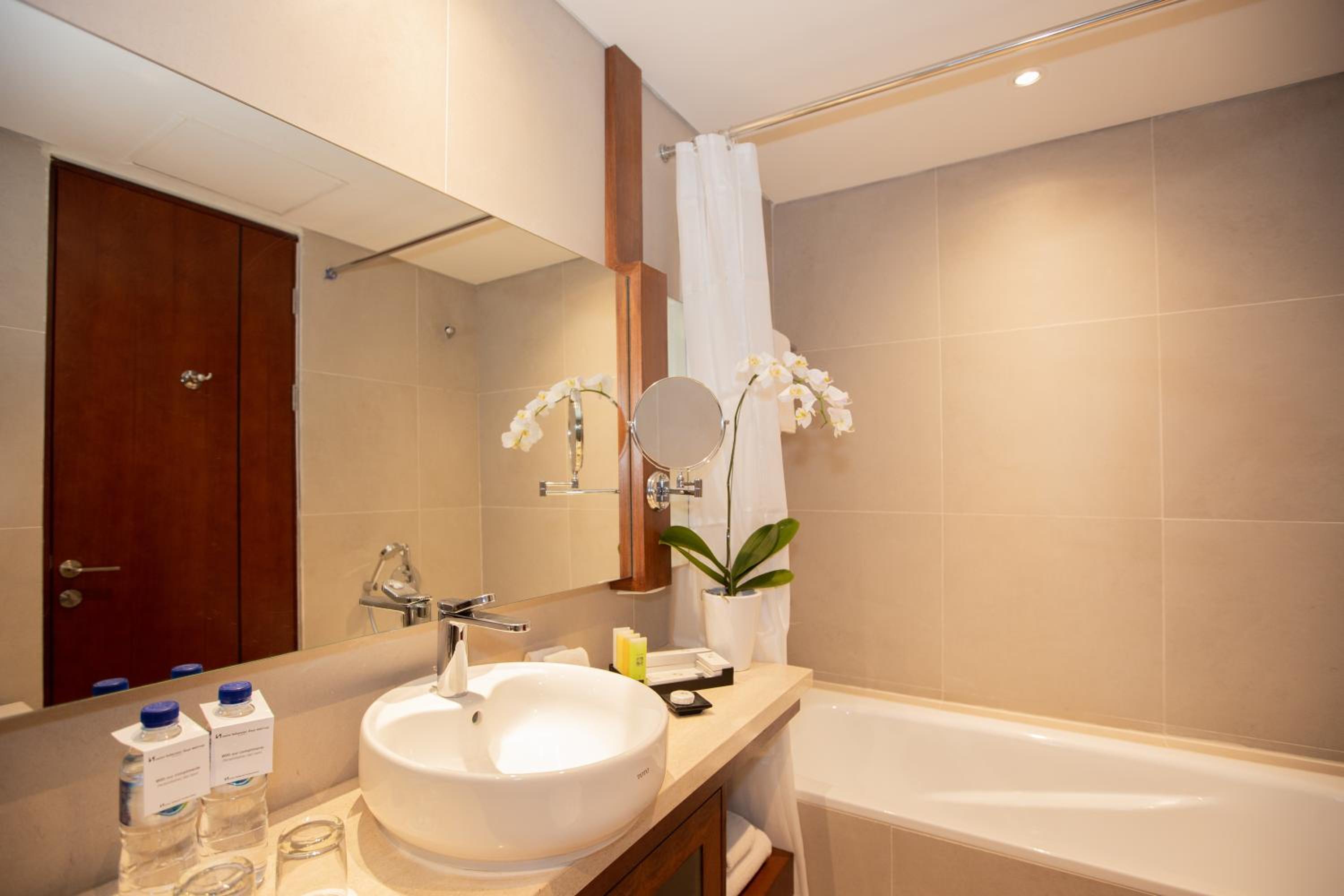 Dago Family Suite with Balcony