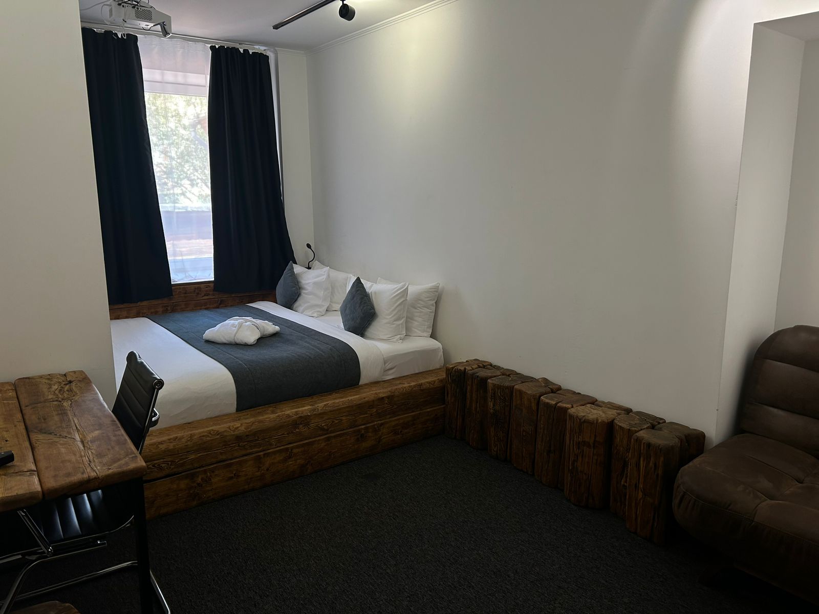 Номер Делюкс