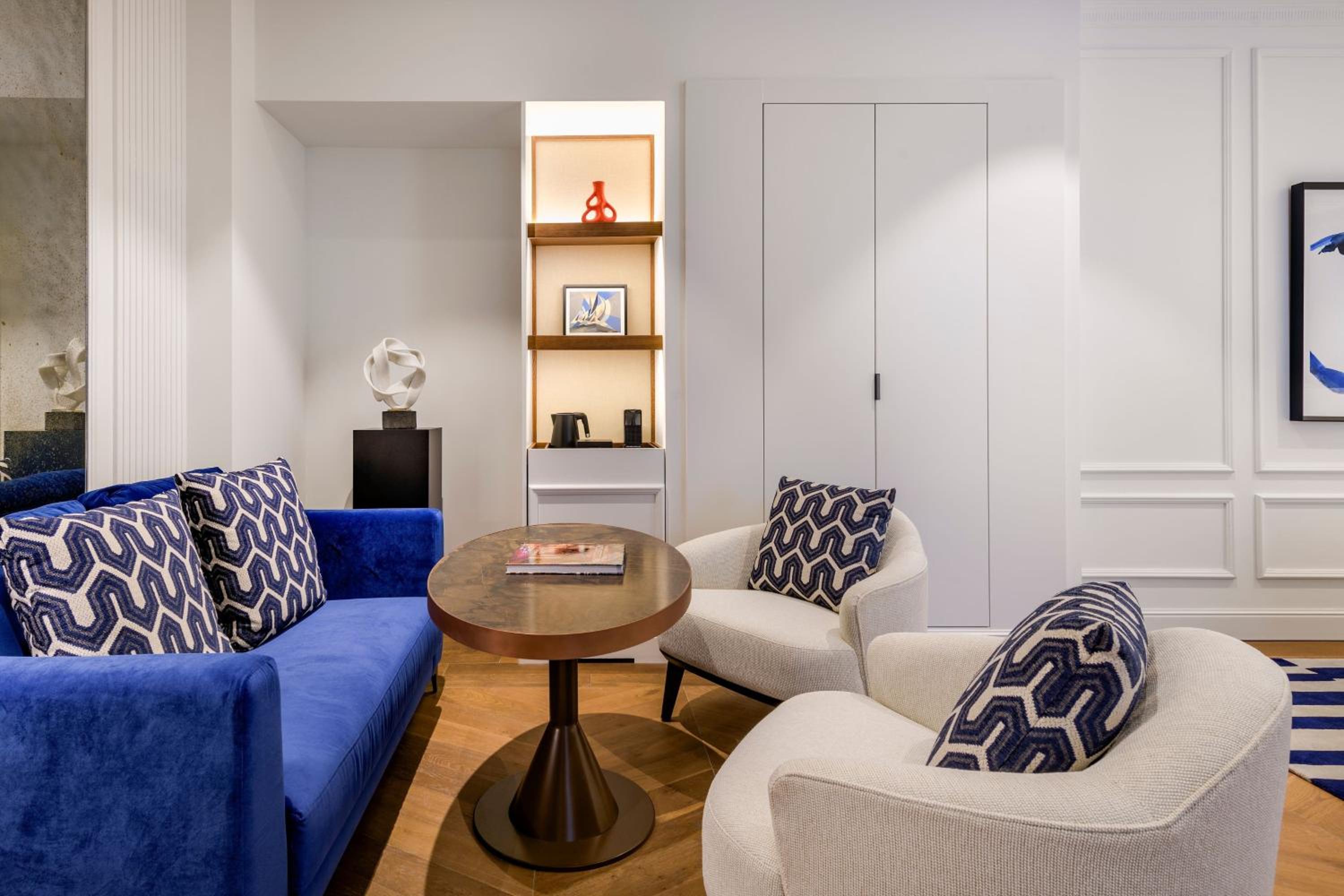 Superior King Room
