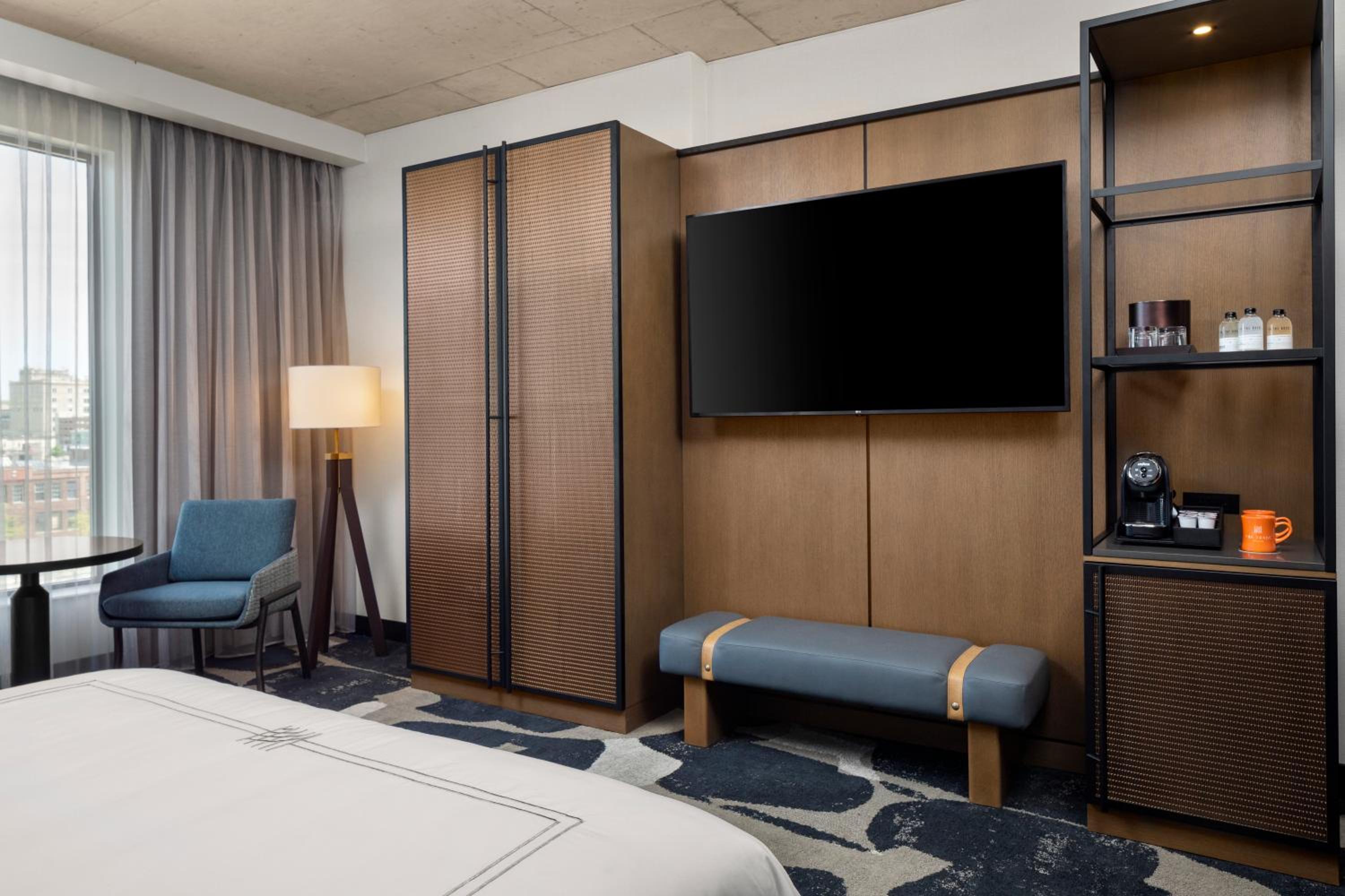 King Room with City View