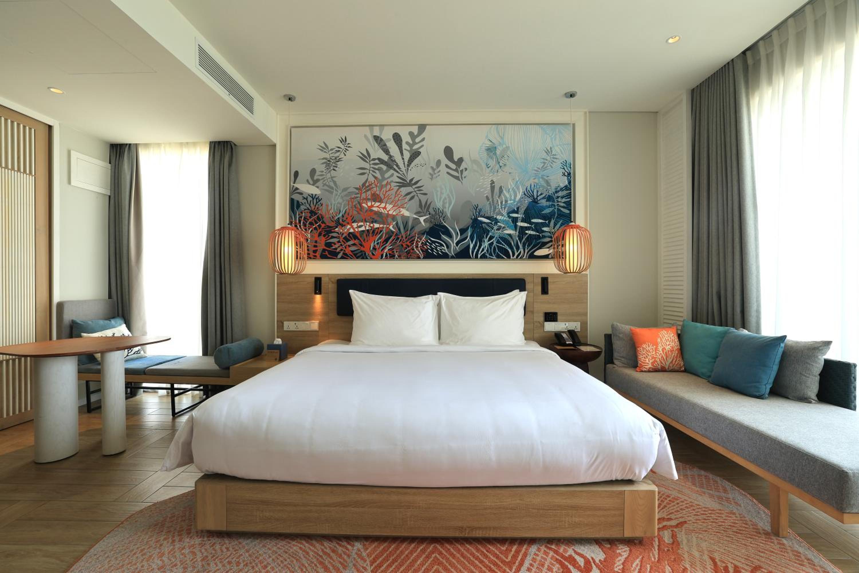 Premier Deluxe Ocean View with Balcony