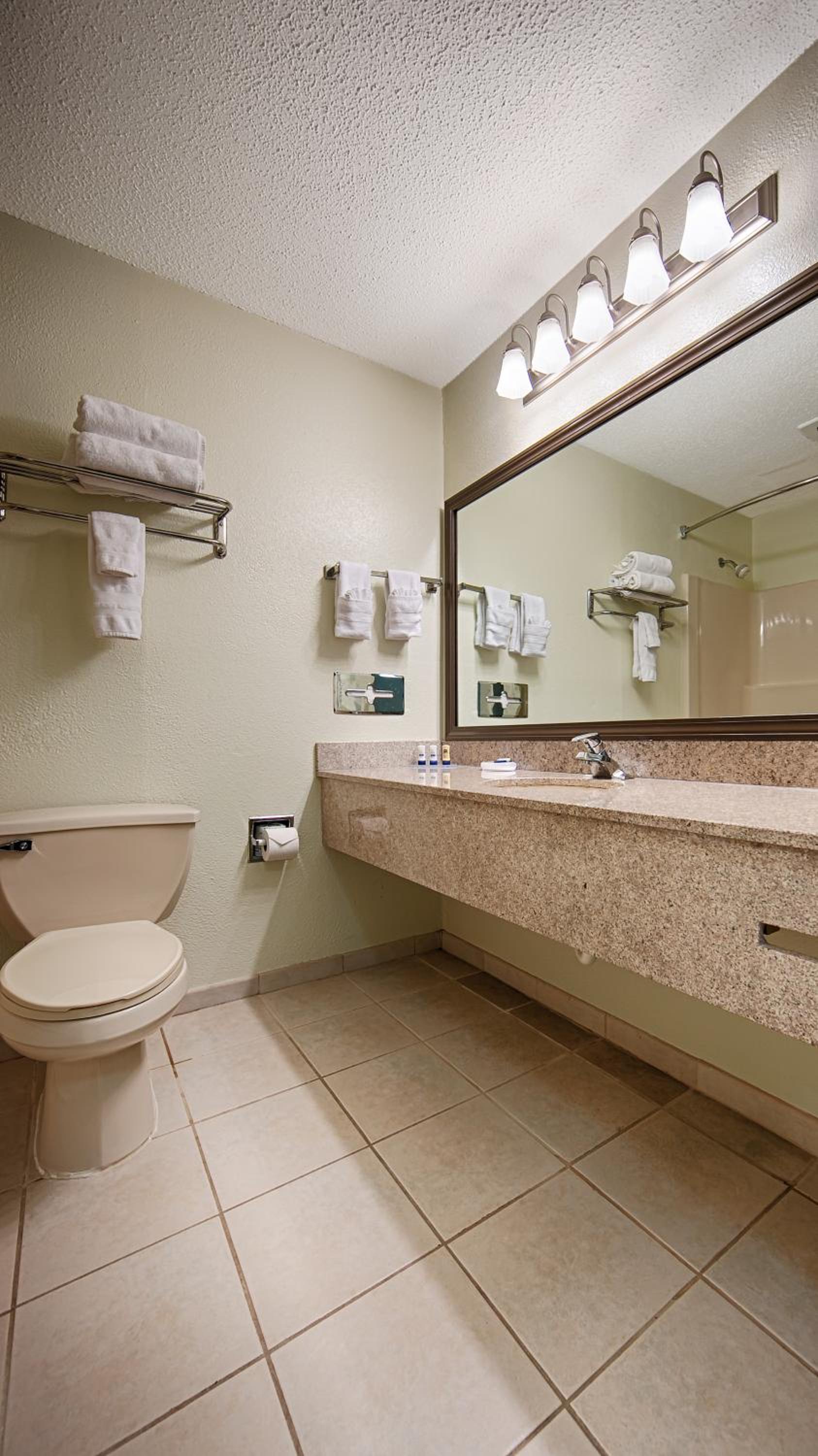 King Room with Tub with Grab Bars and One King Bed - Mobility Accessible/Non-Smoking