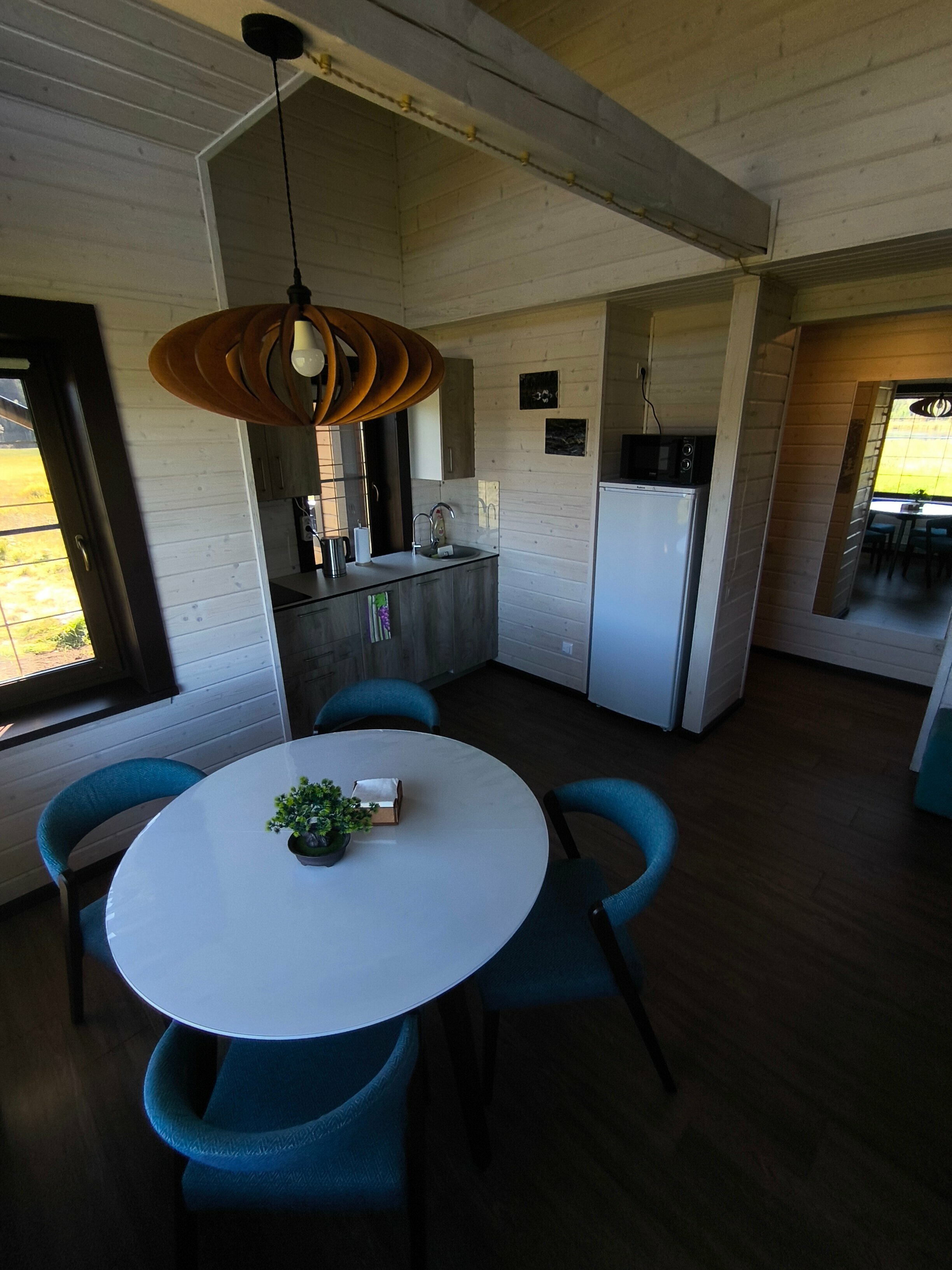 Дом с видом на озеро