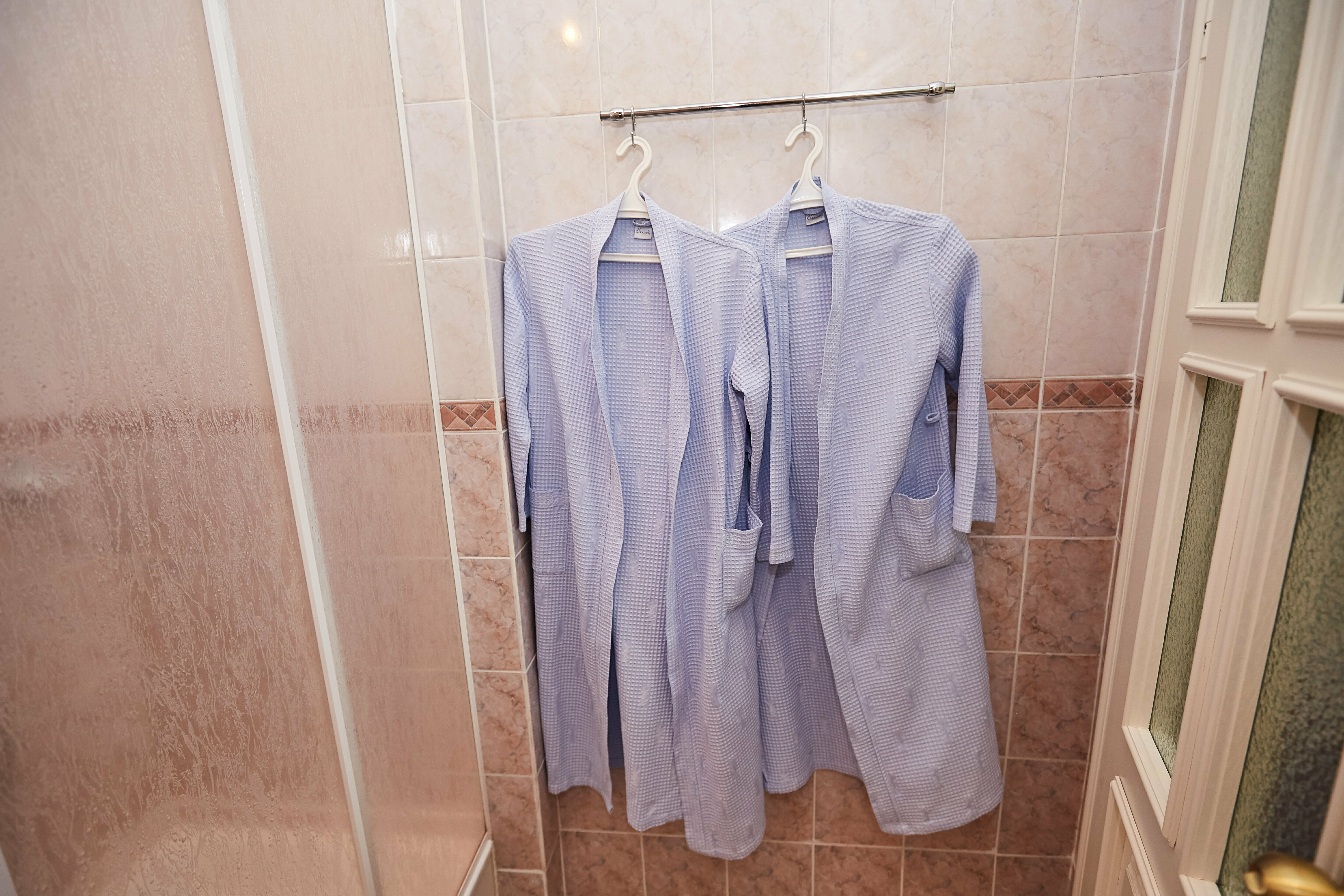 Семейный номер с душем