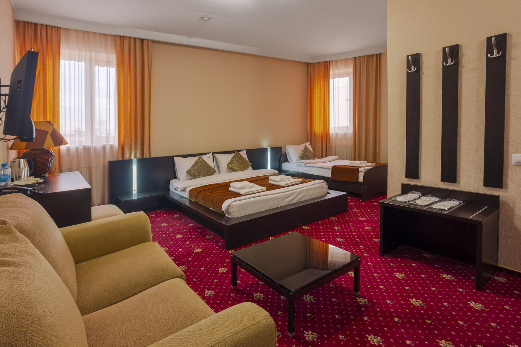 Трехместный номер Делюкс