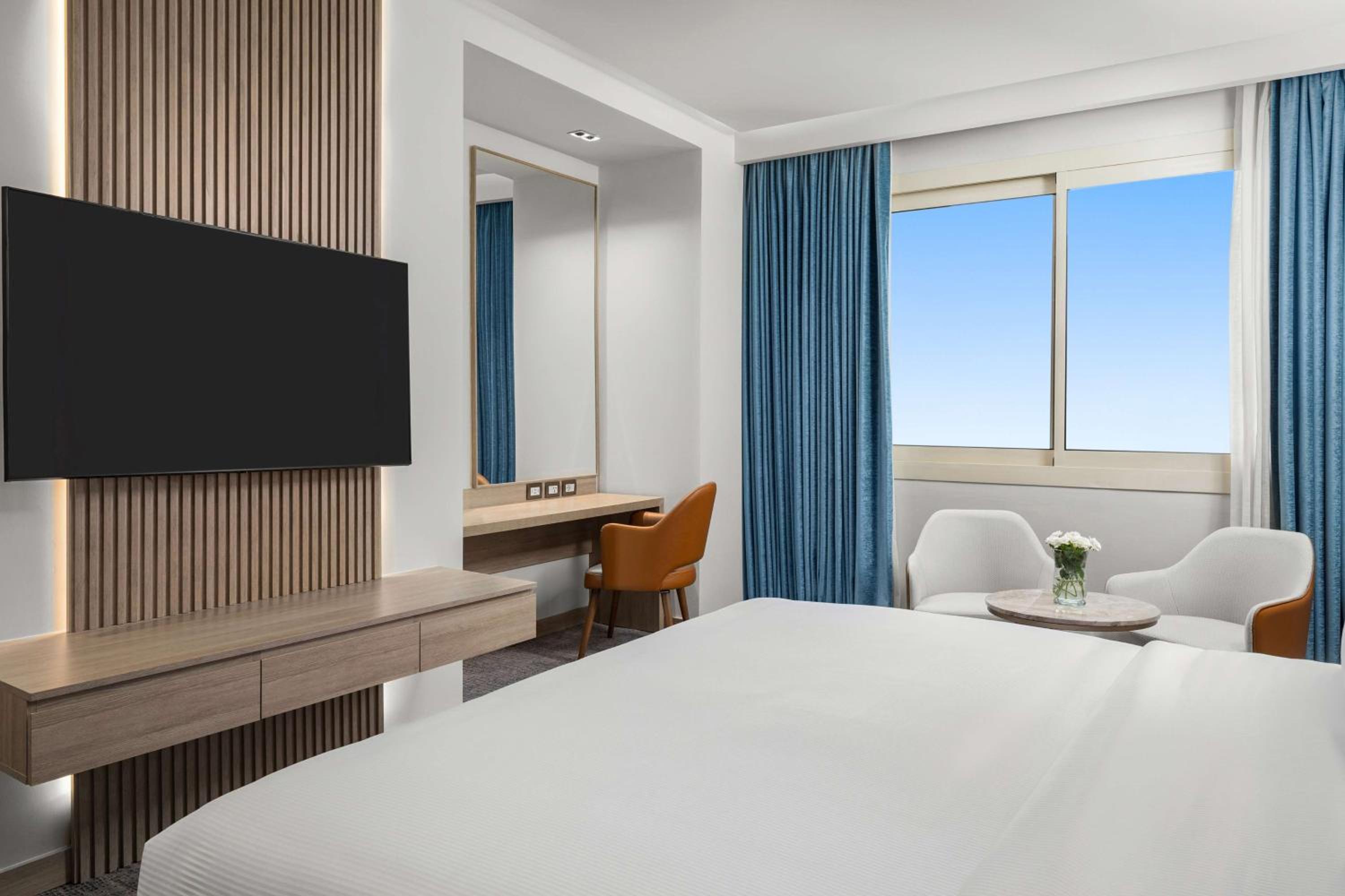 Deluxe Executive Junior Suite