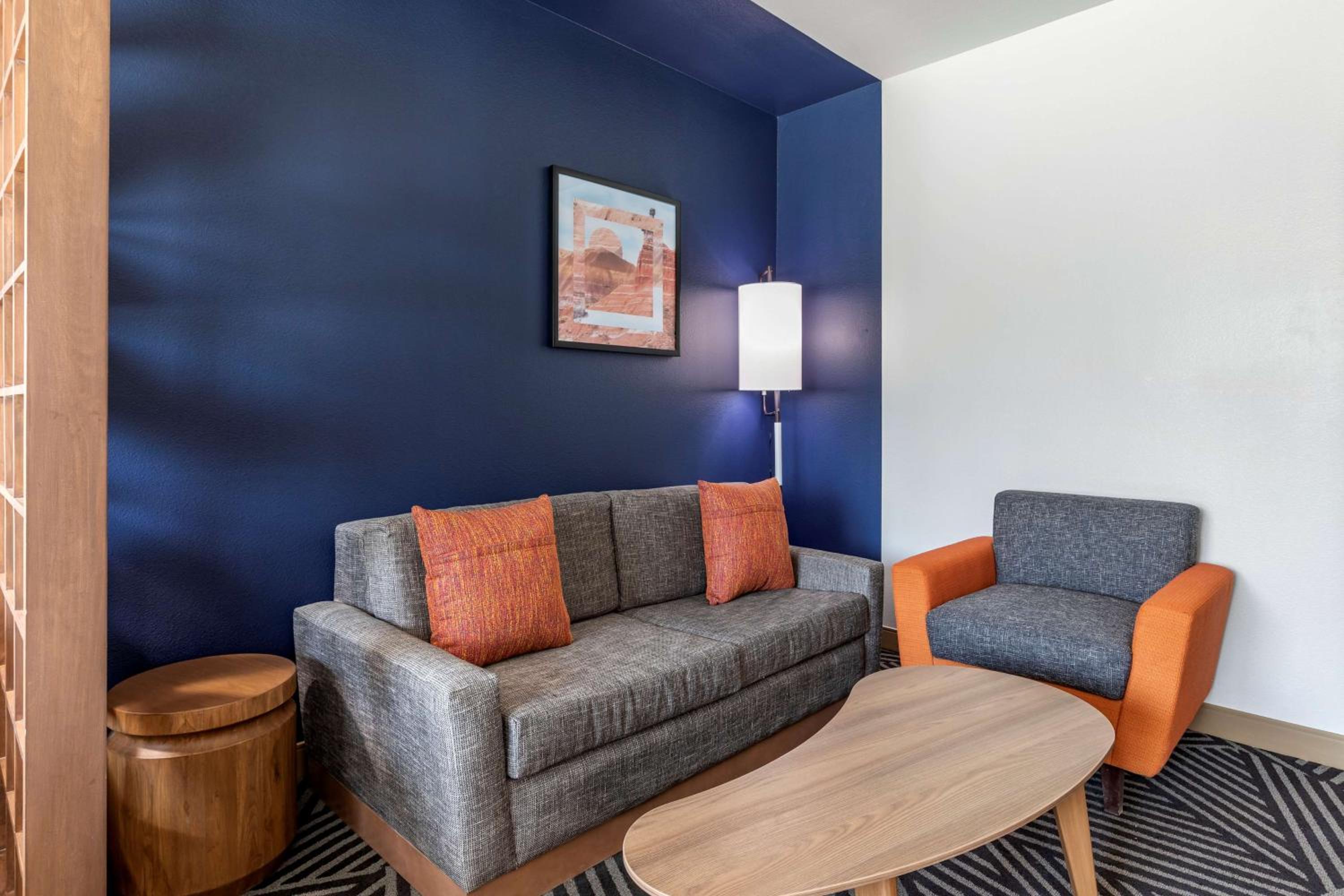 King Suite with Roll-In Shower and Sofa Bed - Disability/Non-Smoking