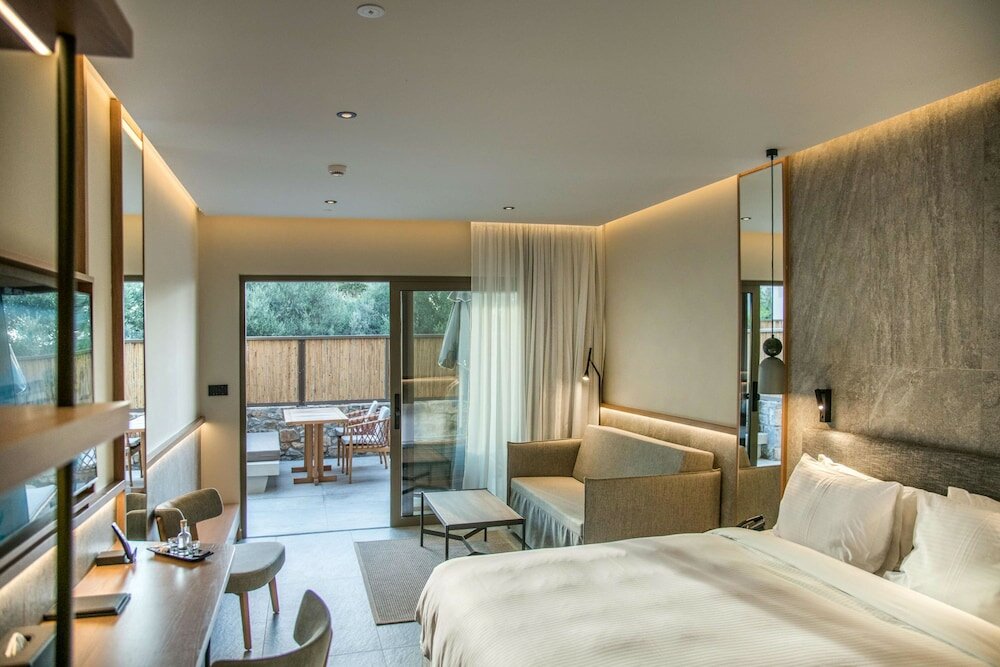 Petit Suites Garden View