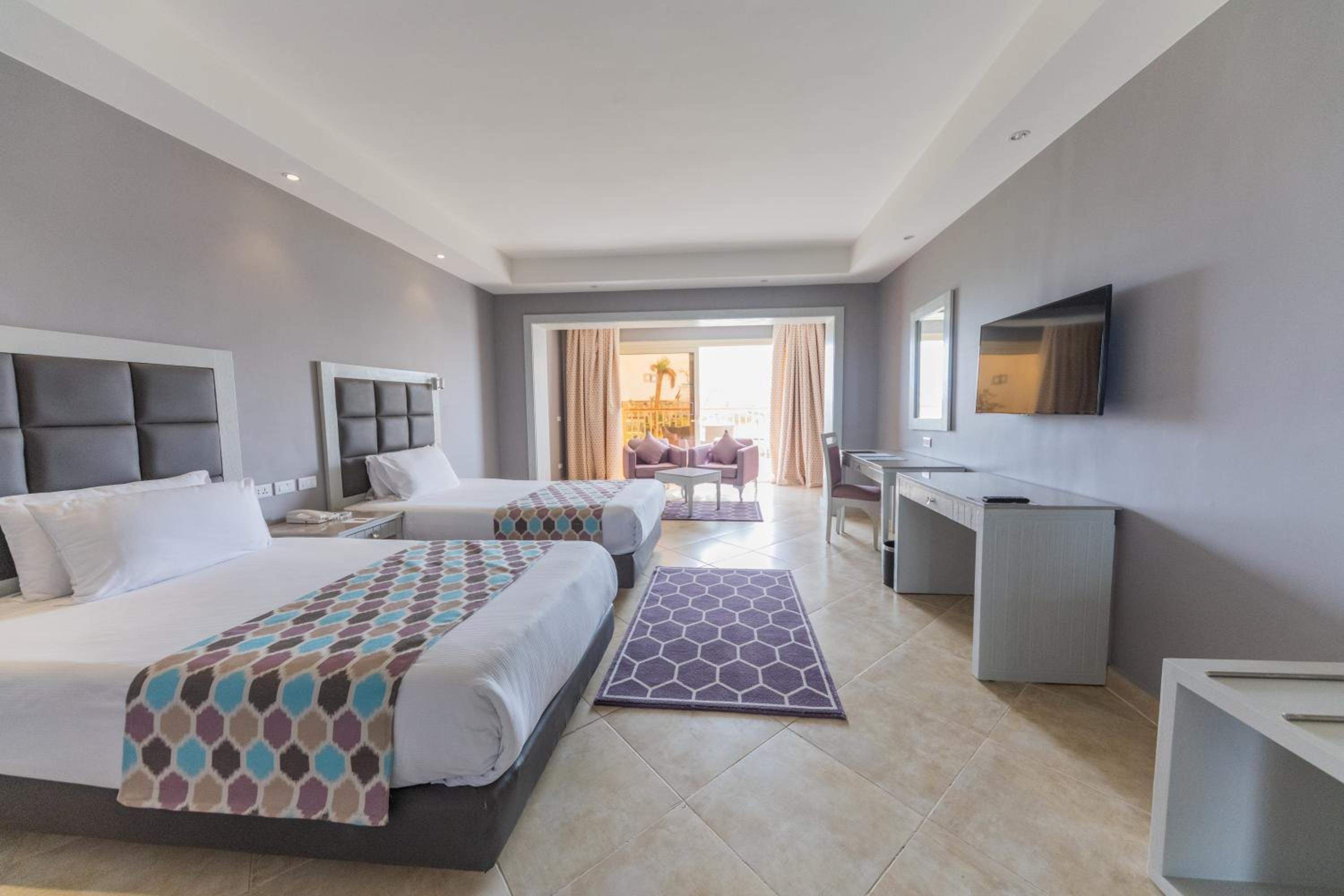  Deluxe Room Pool or Partial Sea view - Egyptian and Residents only