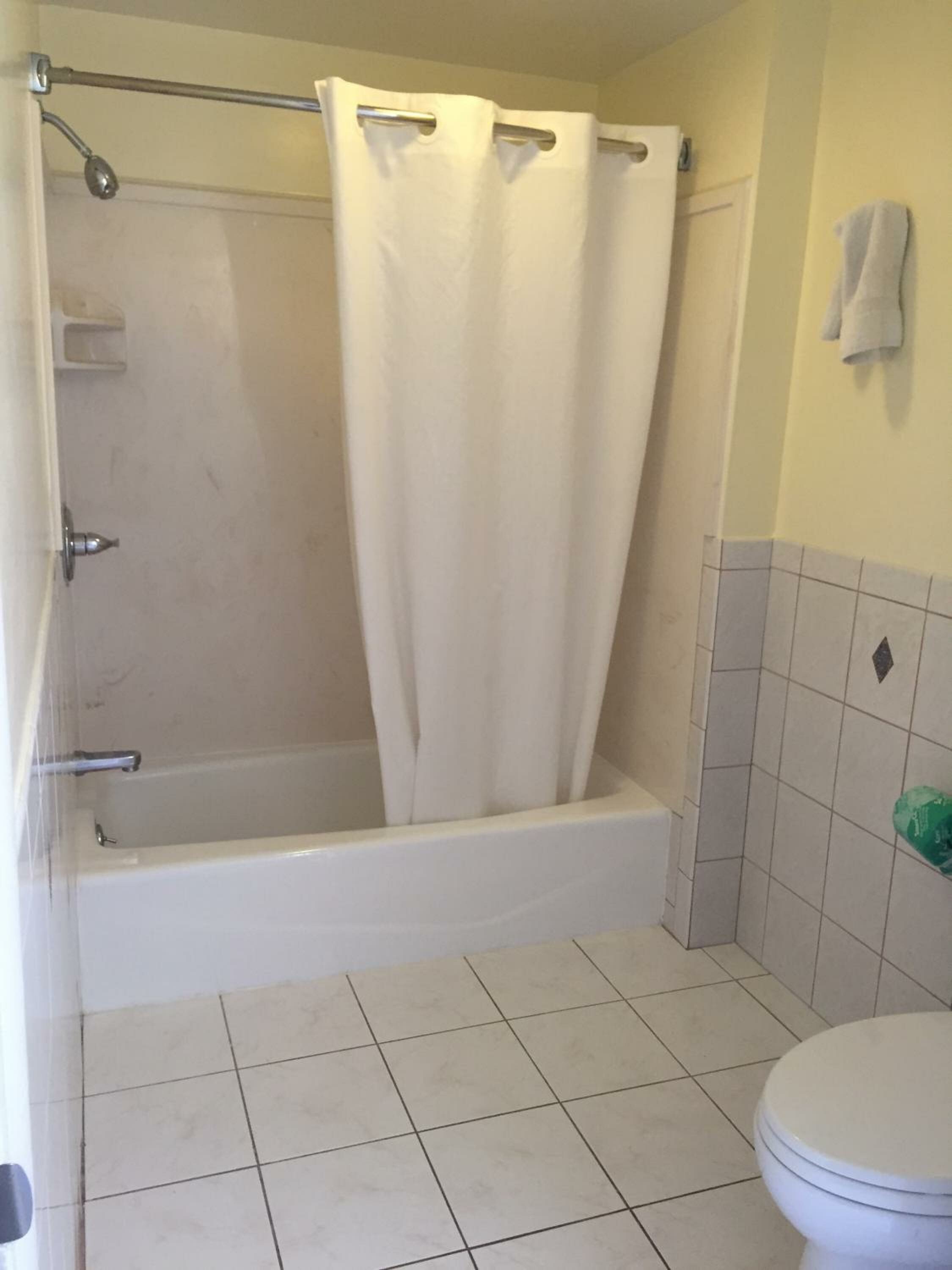 King Room - Non-Smoking