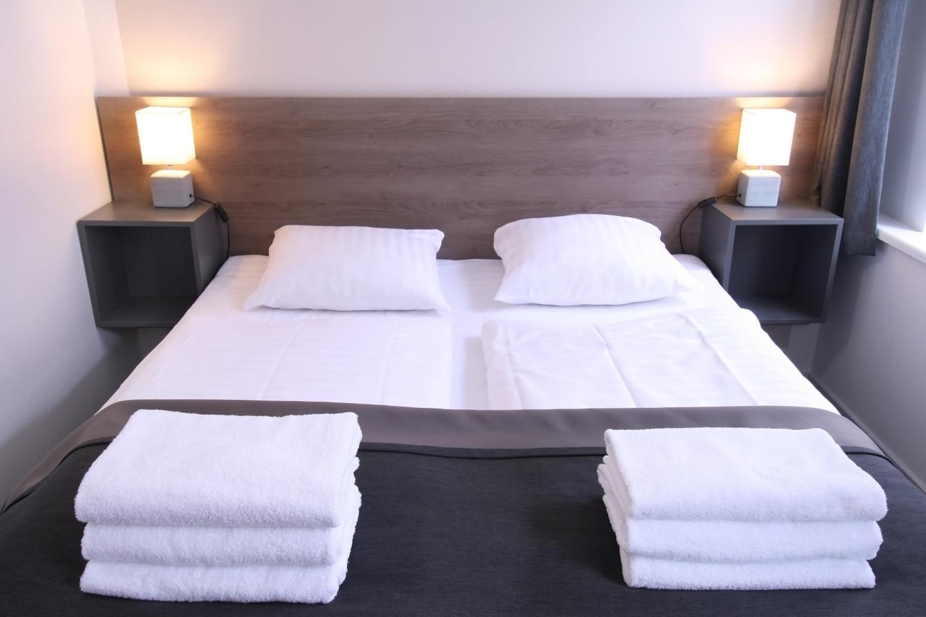 One-Bedroom Apartment (2 Adults)