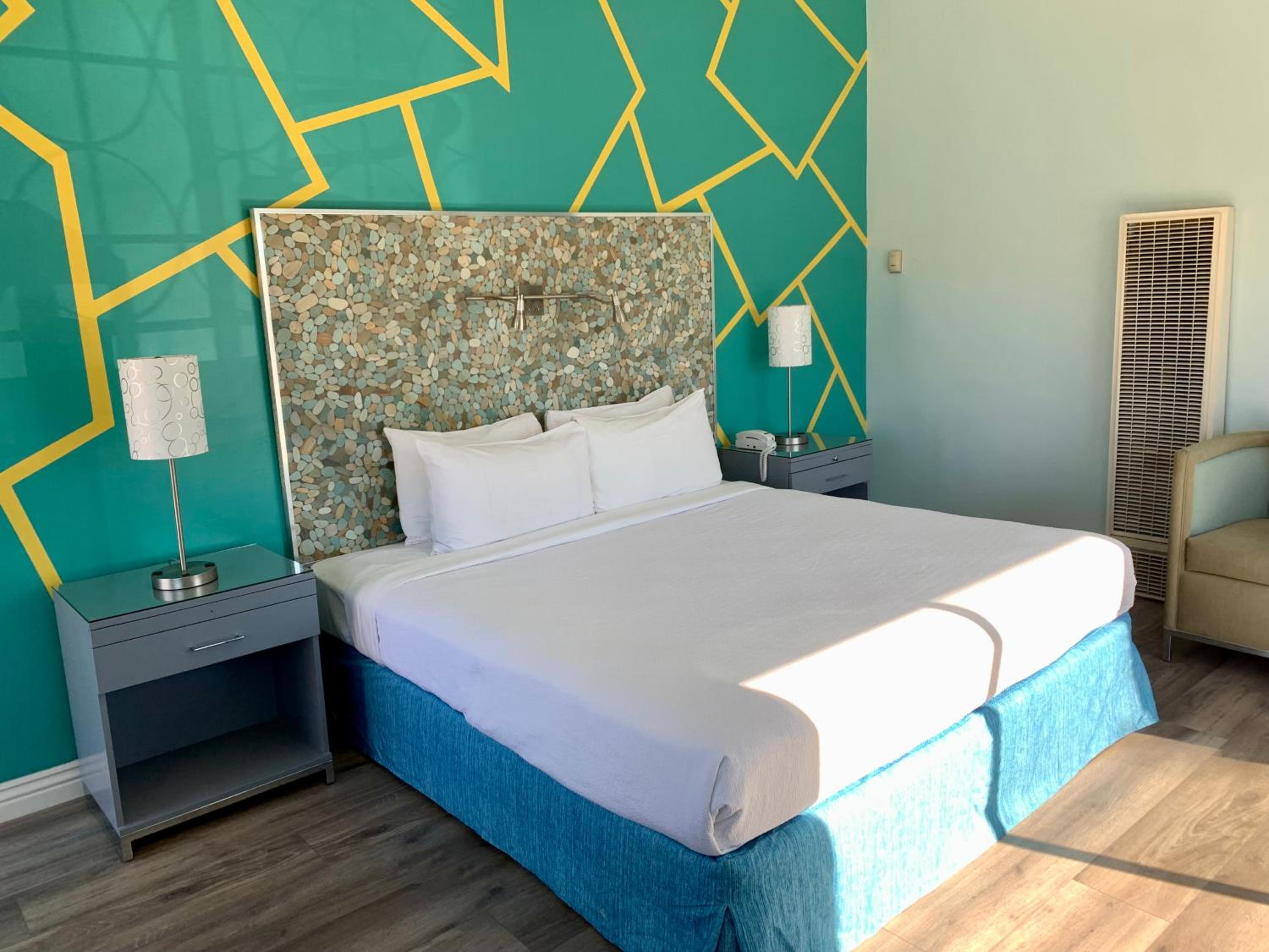 Terrace Premier King with a View