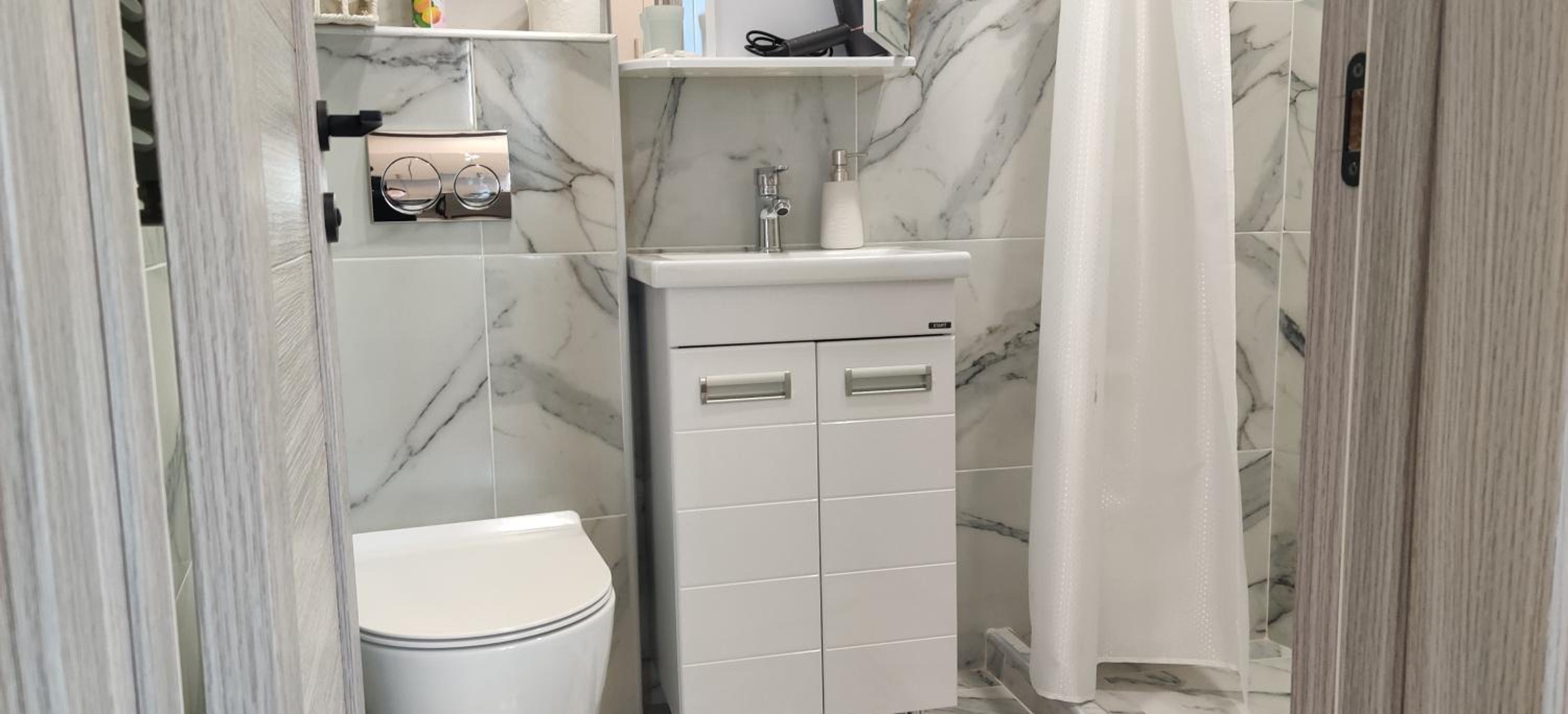 Apartment With View And Balcony