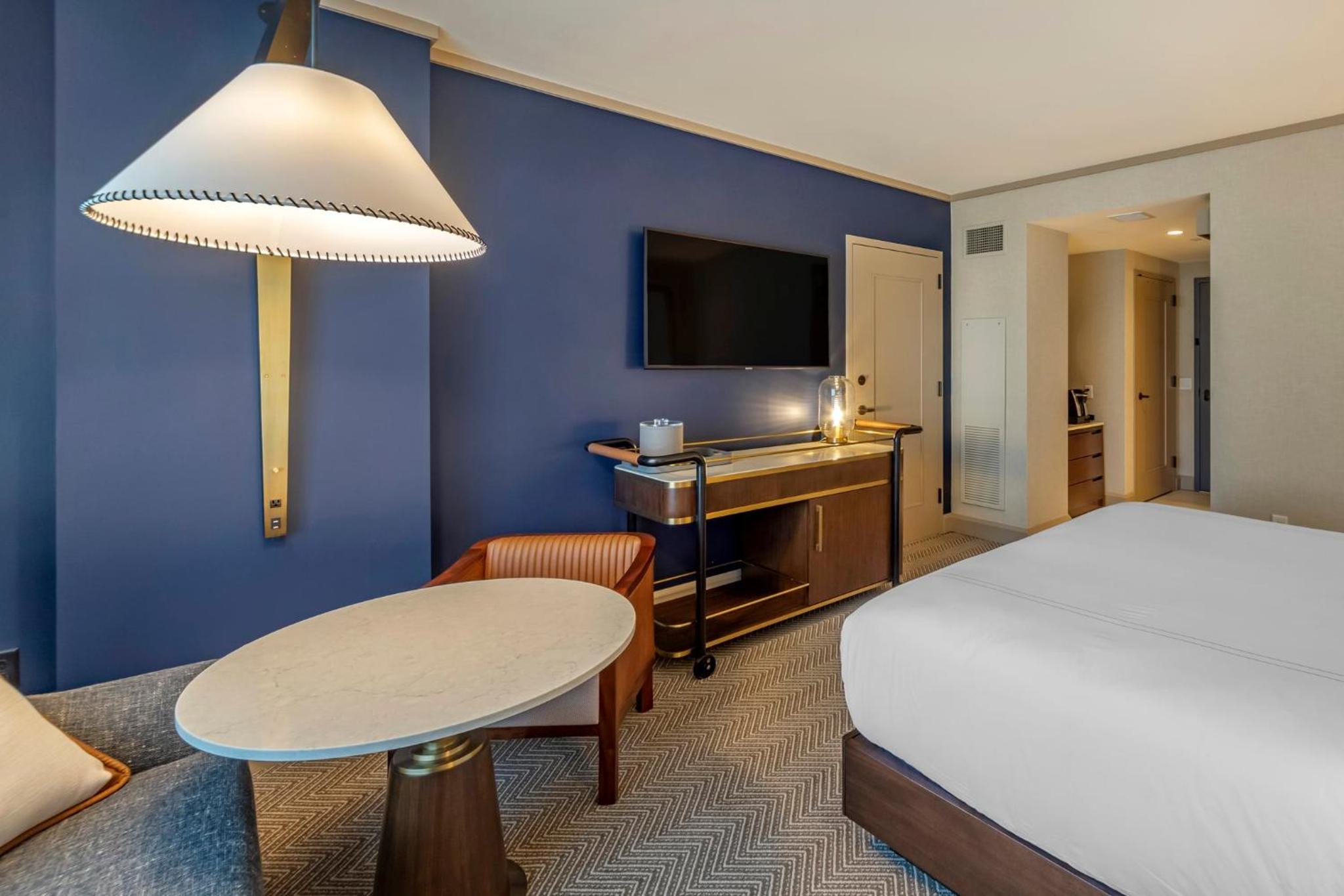 ADA Deluxe Room 1 King Bed