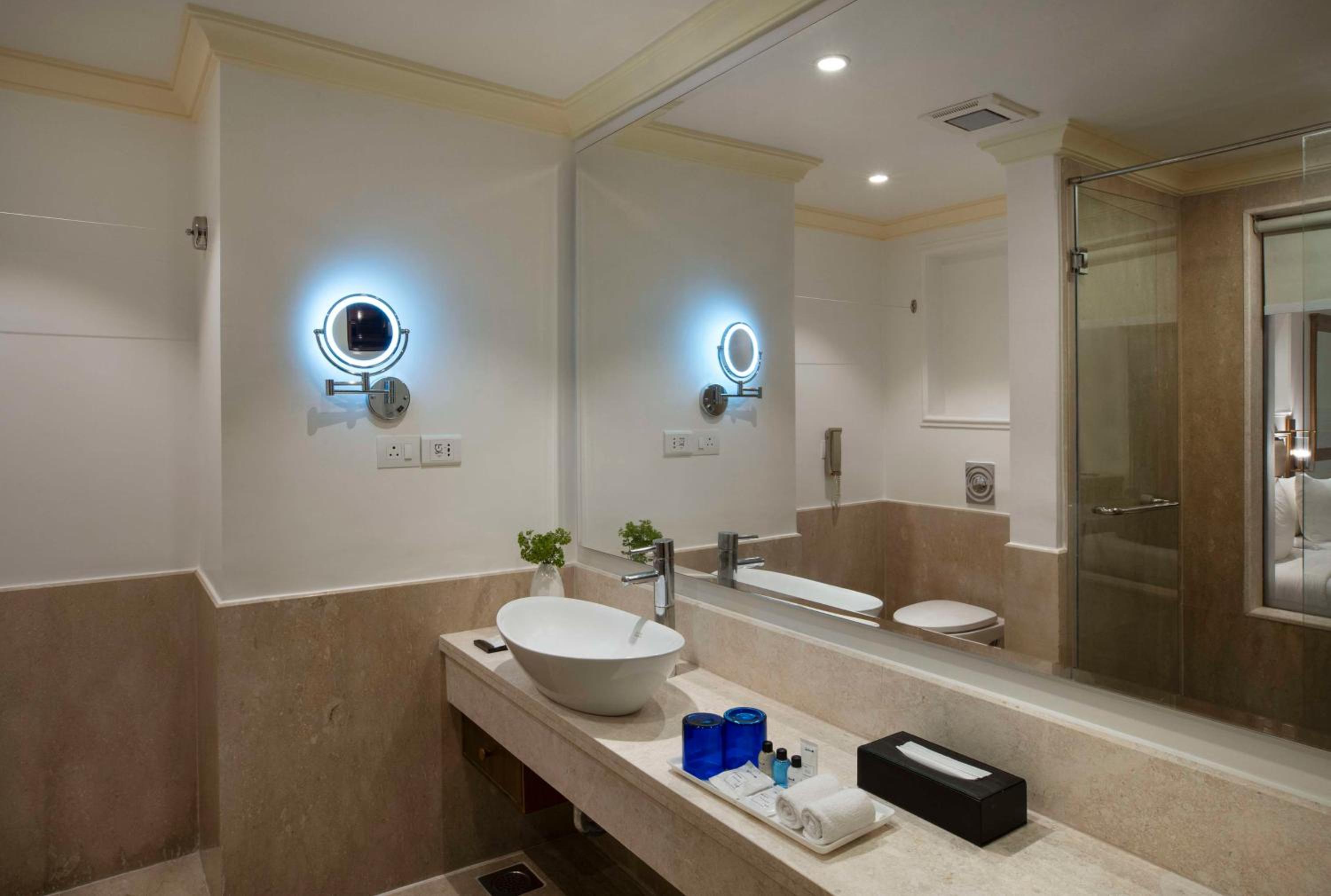 Premium room with Balcony & Garden view