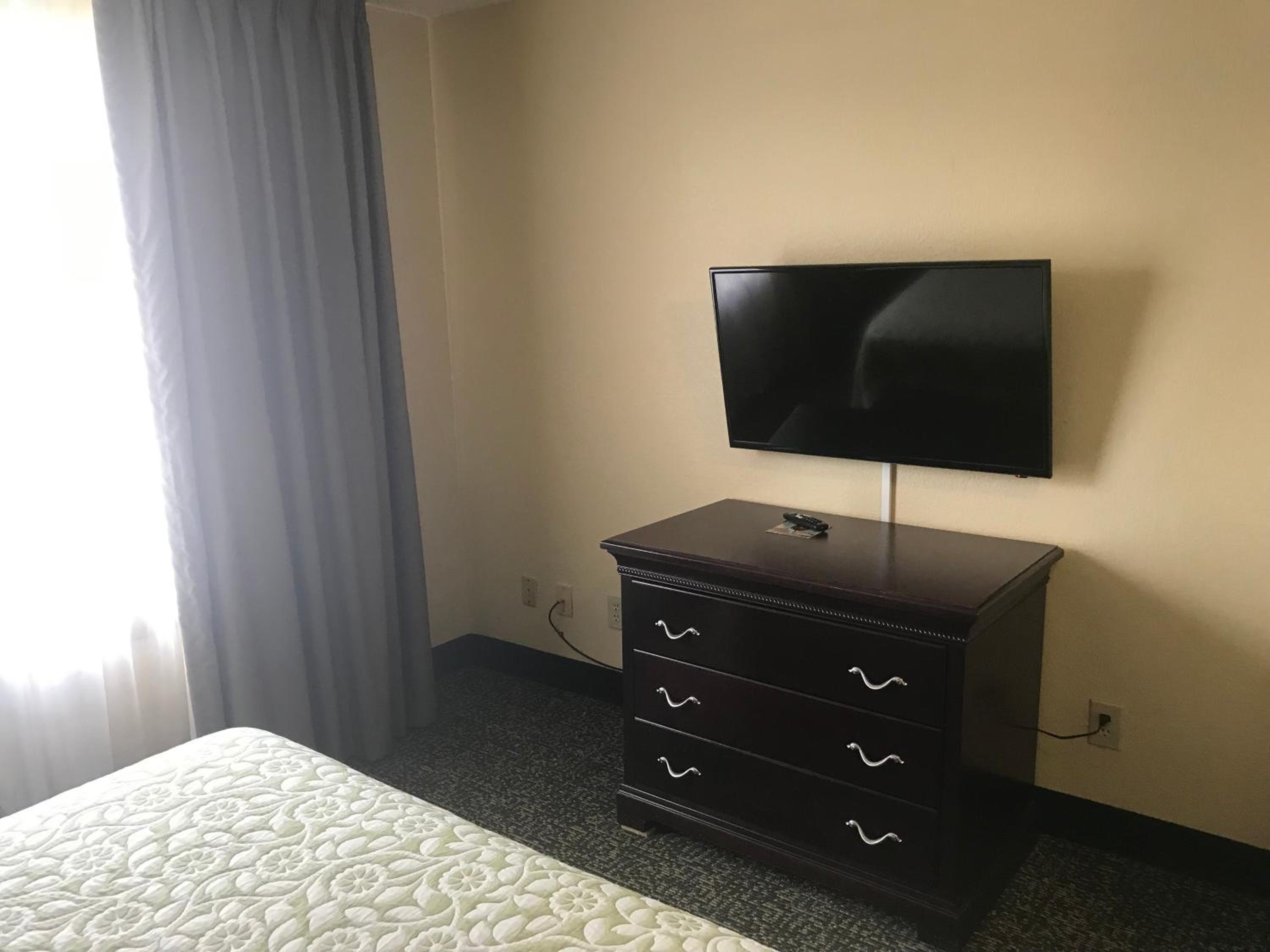 King Room - Non-Smoking