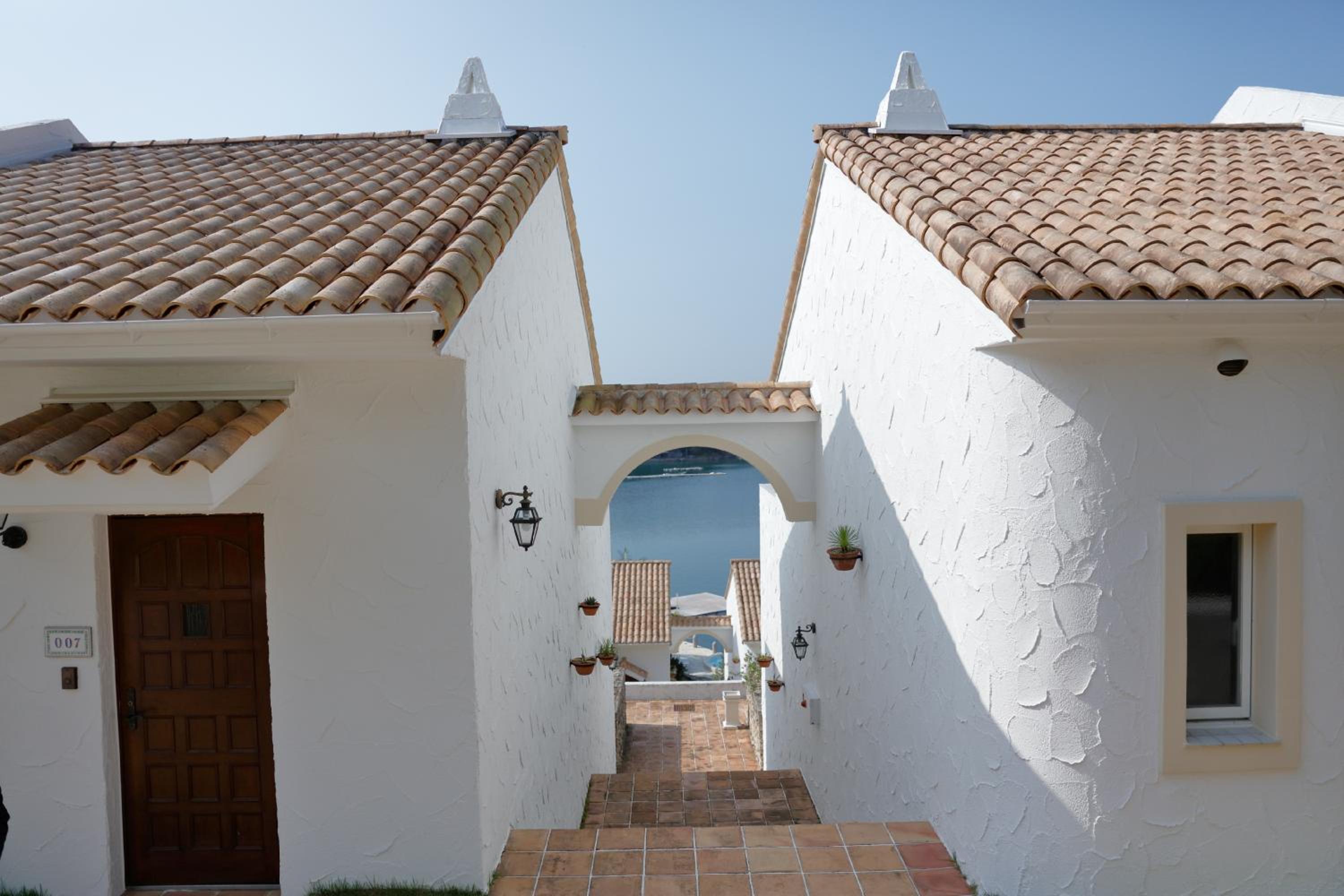 Villa with Sea View - Non-Smoking