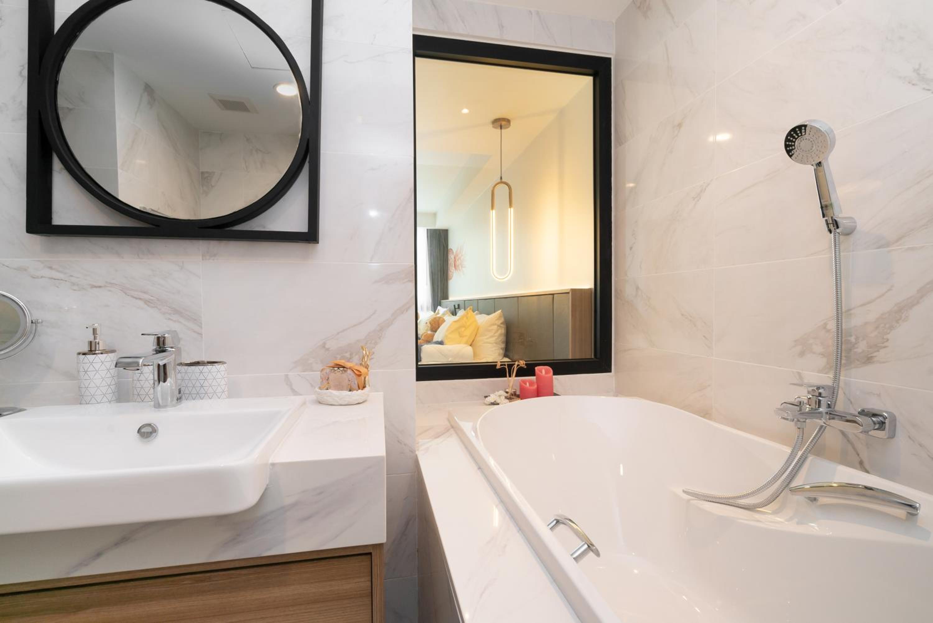Junior Triple Suite Pool Access