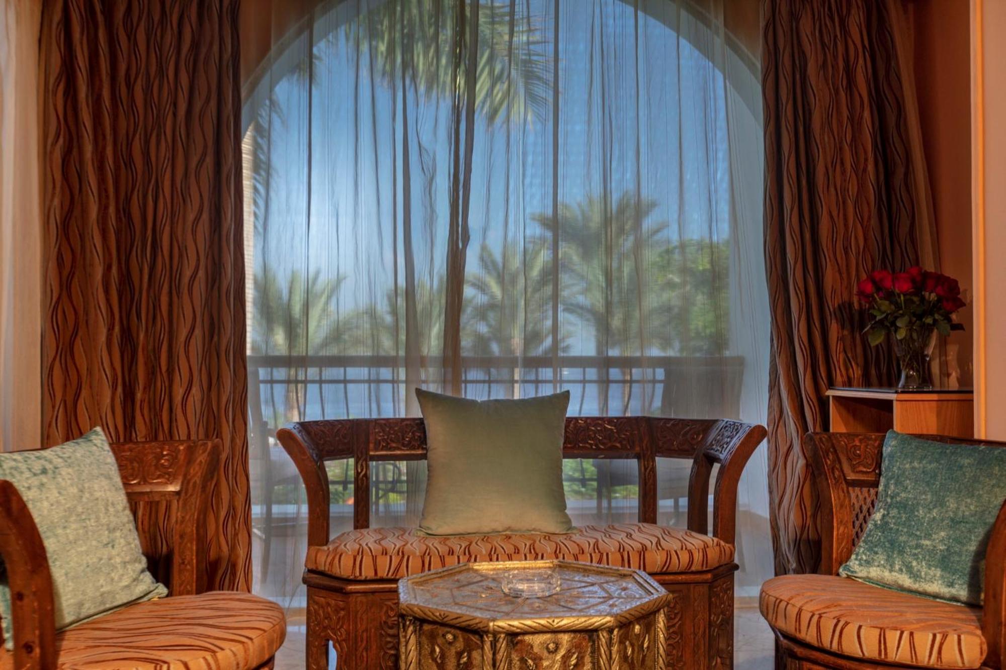 Villa Alexandria With Private Pool