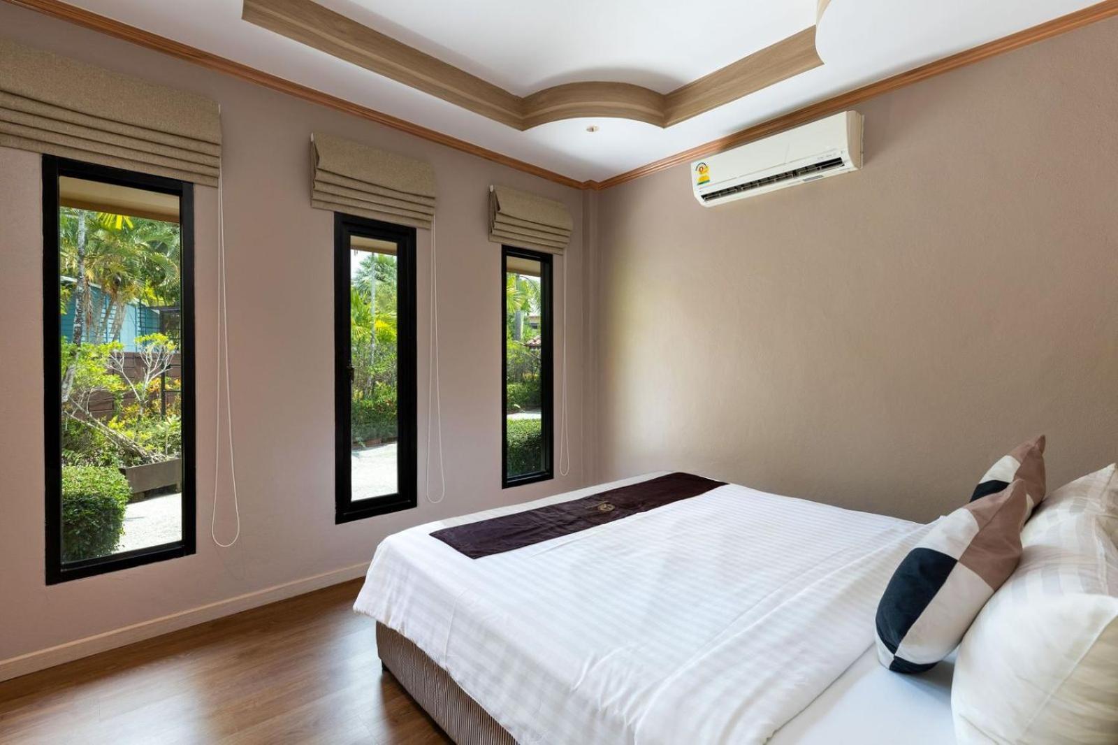 Two-Bedroom Family Room (3 Adults)