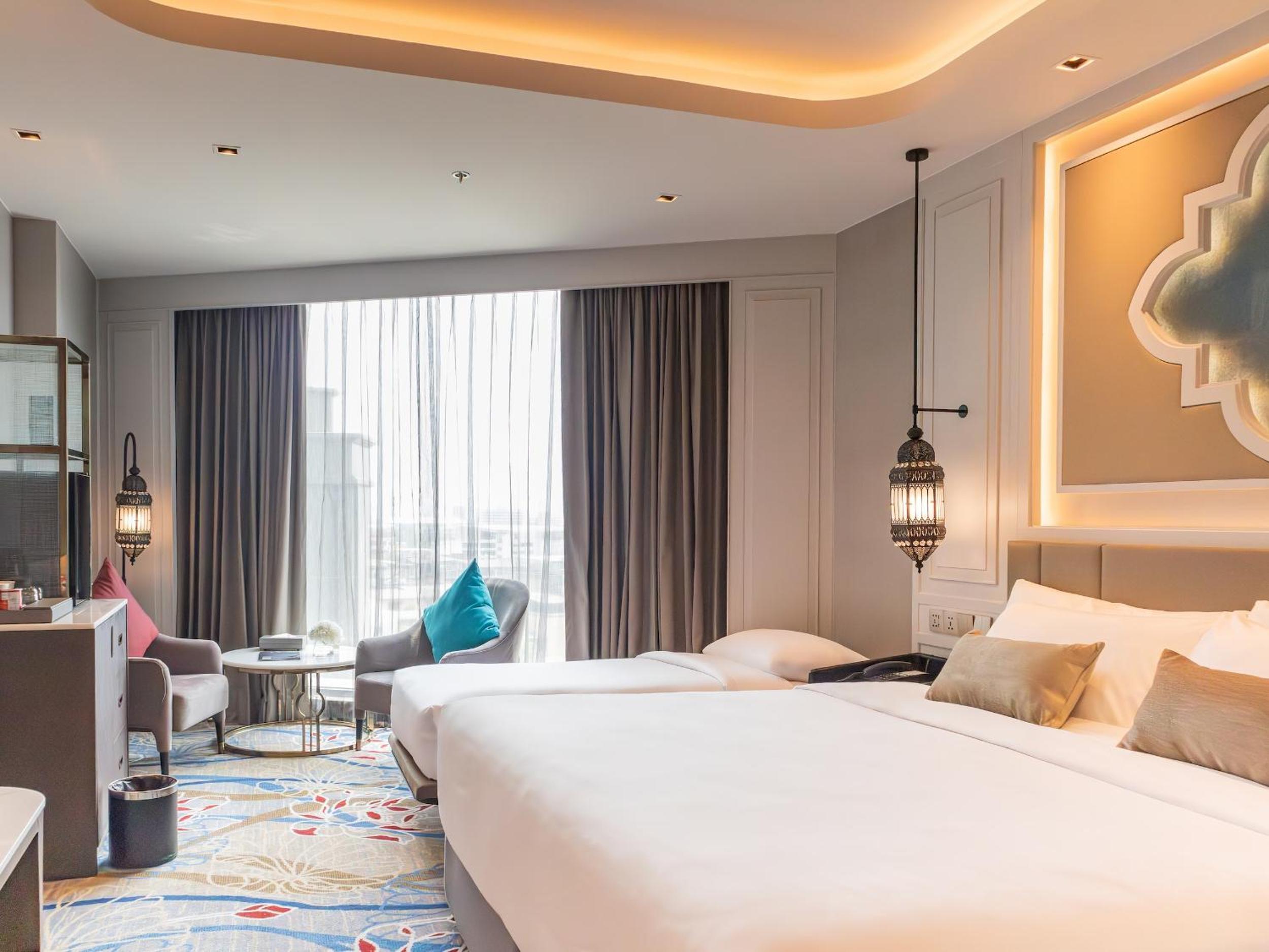 Deluxe Suite Triple