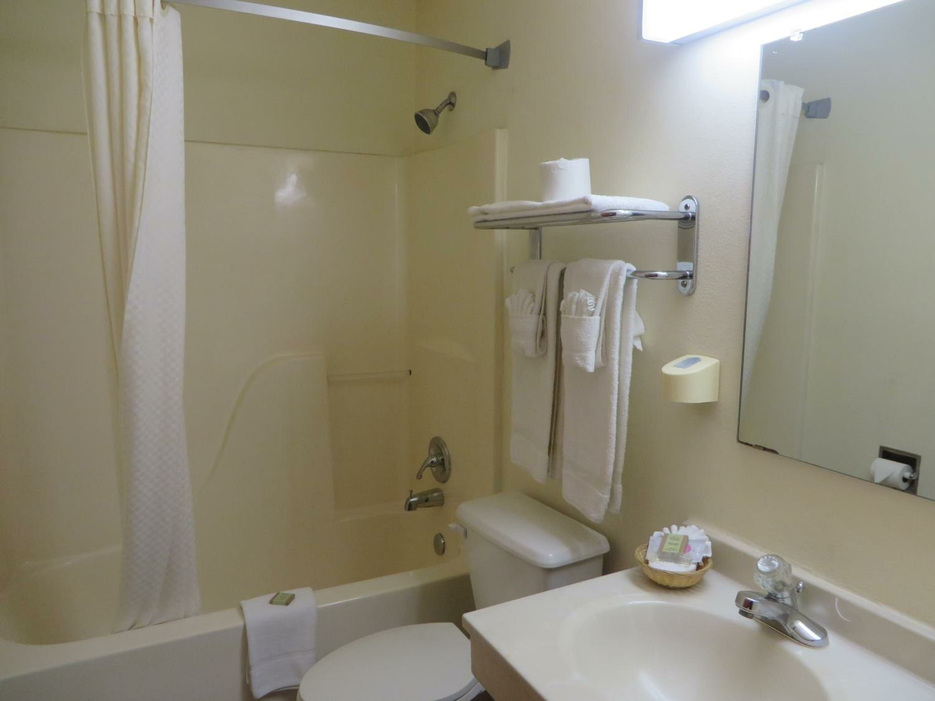 Double Room with Two Double Beds - Non-Smoking