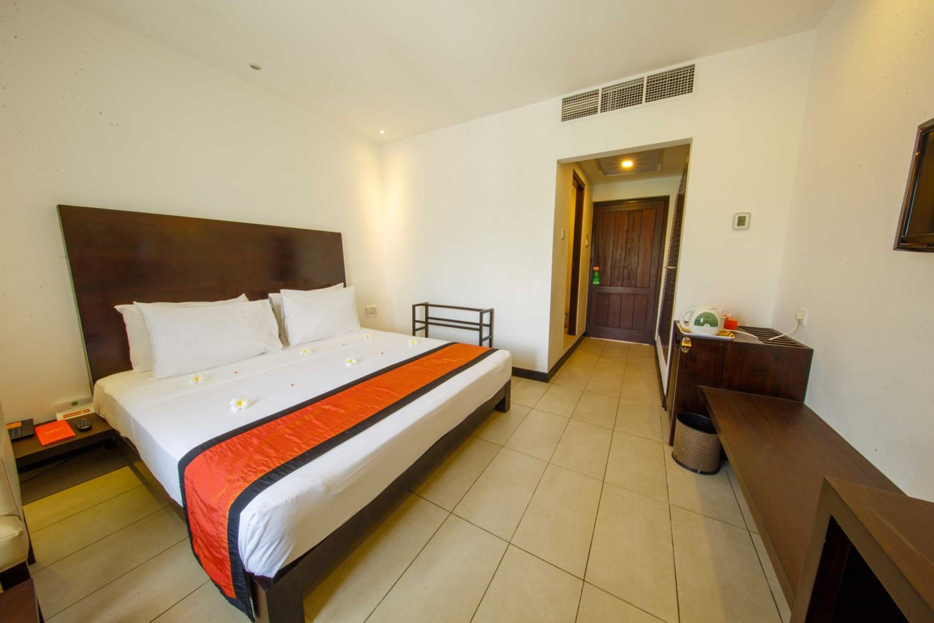 Standard Room With Street View