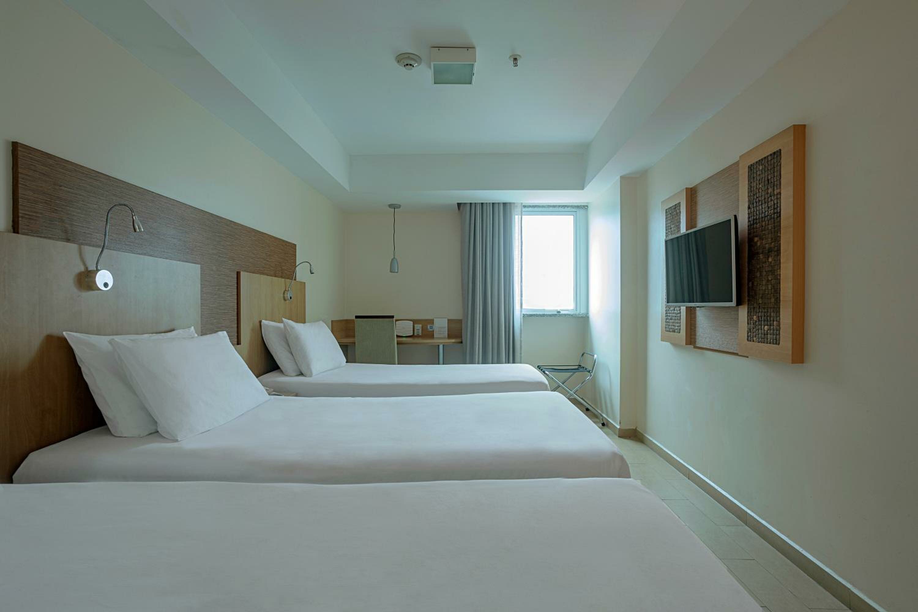 Standard Room With Three Single Beds