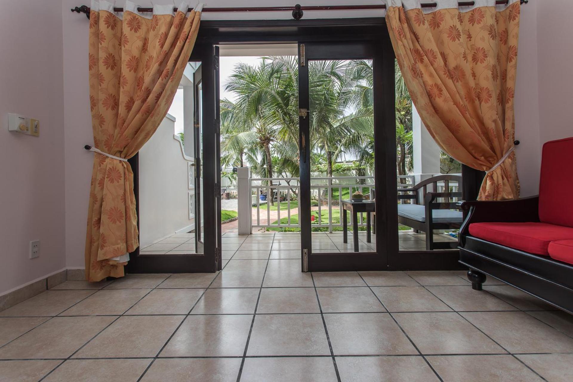 Grand Family Suite Garden & Pool View