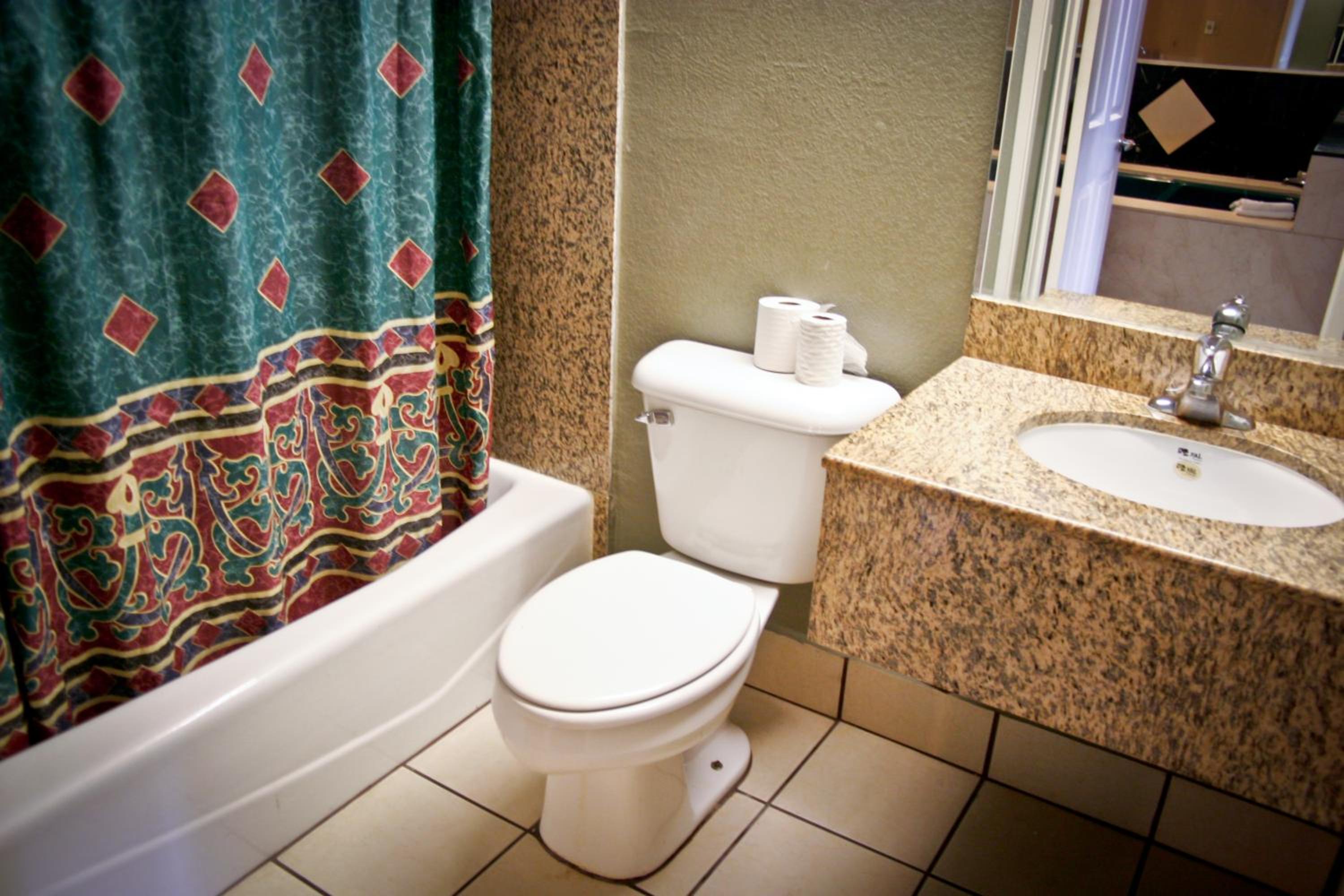 King Suite with Spa Bath - Smoking