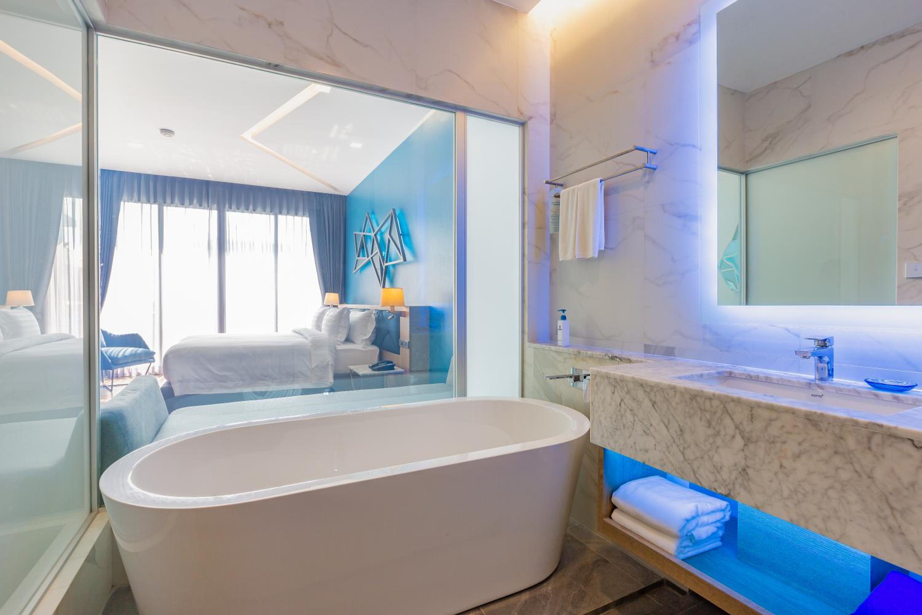 Premier Suite with Garden View