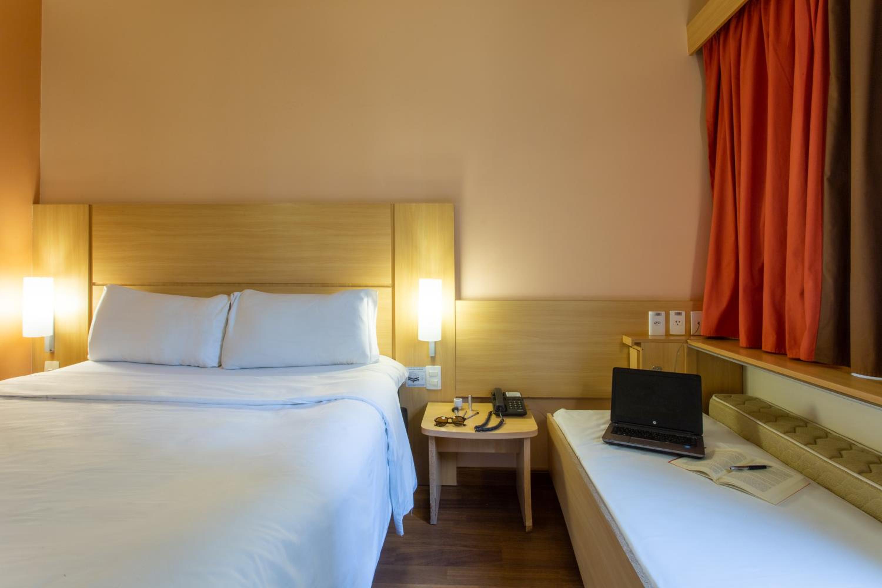 Standard Double Room (2 Adults + 1 Child)