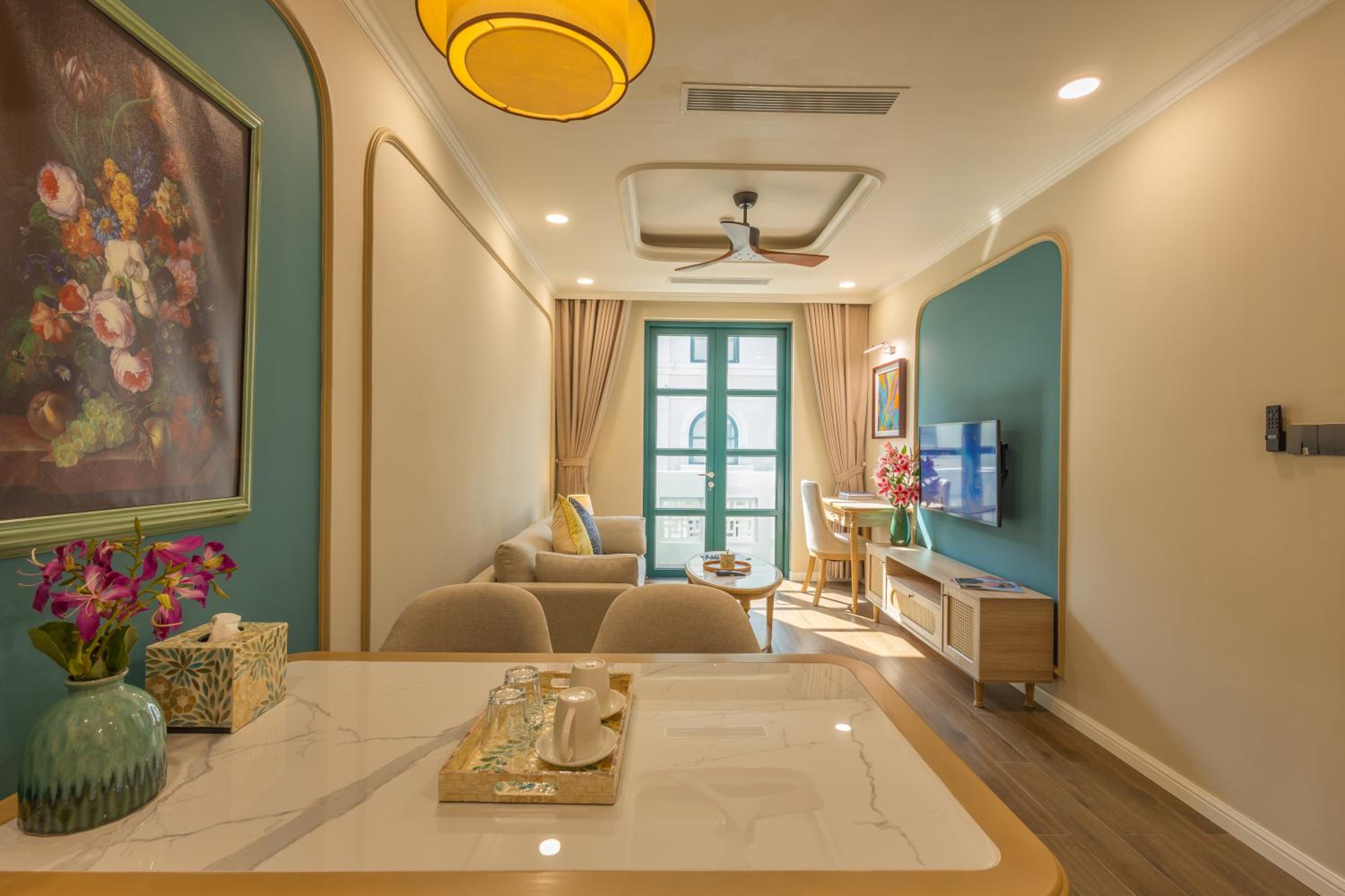 Deluxe Apartment